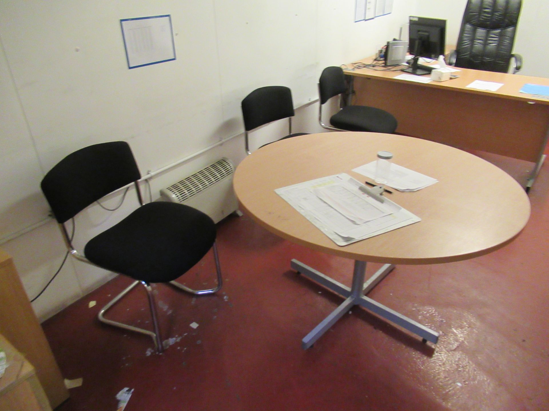 Content of the office to include 2 x various desks, 6 x chairs, mobile office chair. - Image 3 of 5