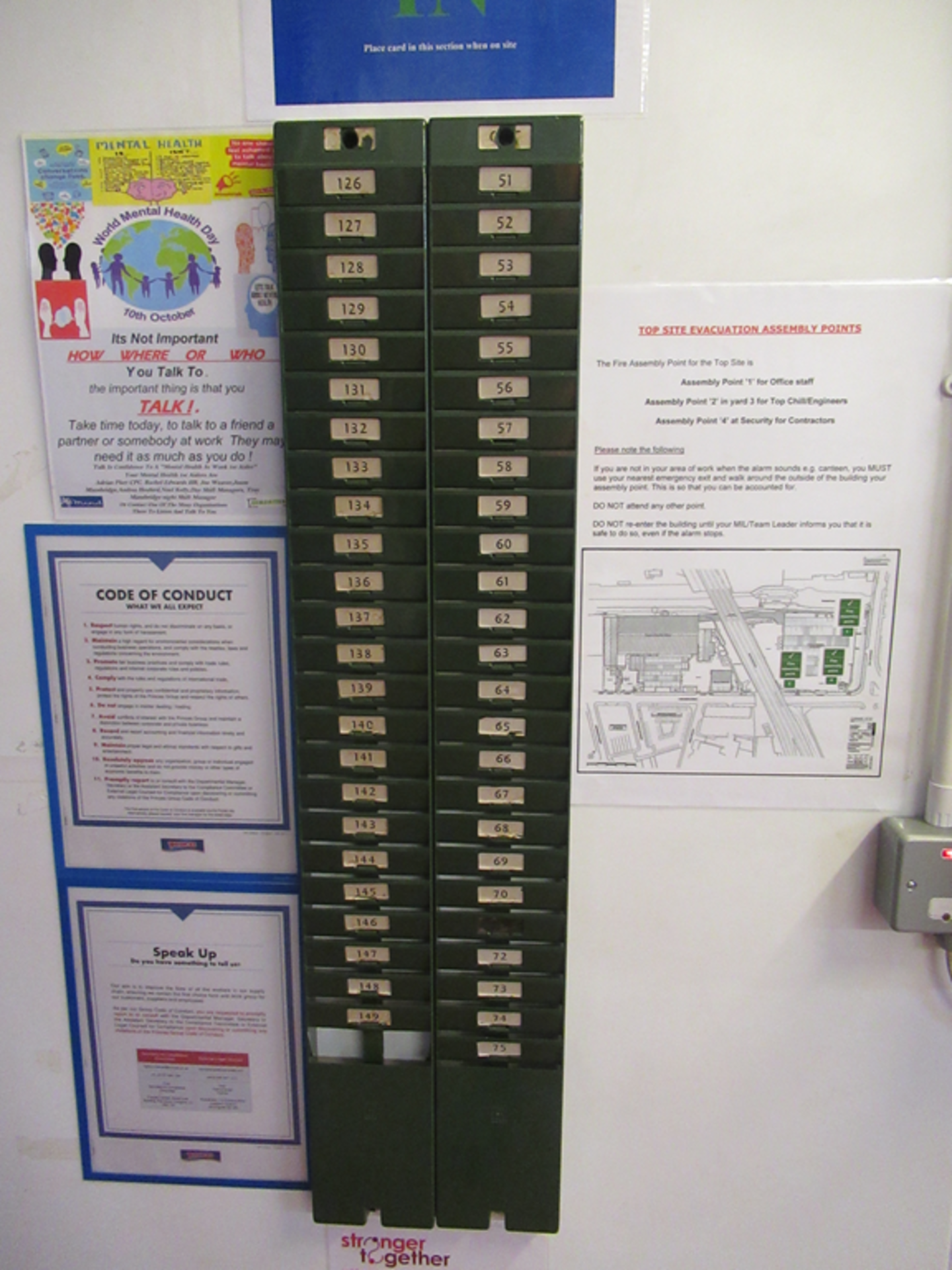 Major Clocking In/Out System Complete with 2 x Card Racks - Image 4 of 4