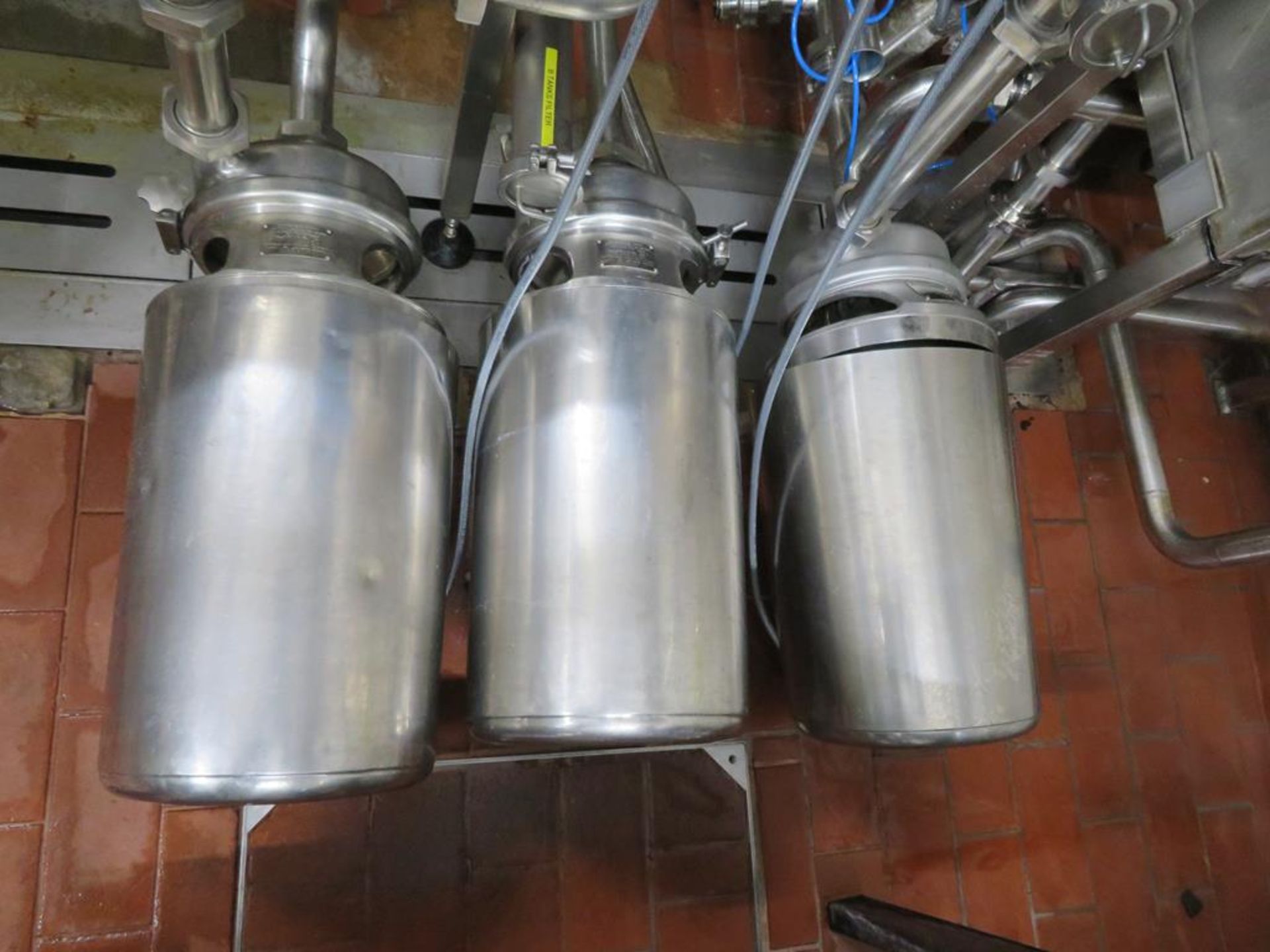 3 x CIP System Stainless Steel Tanks with 4 x APV Puma Pumps - Image 2 of 7