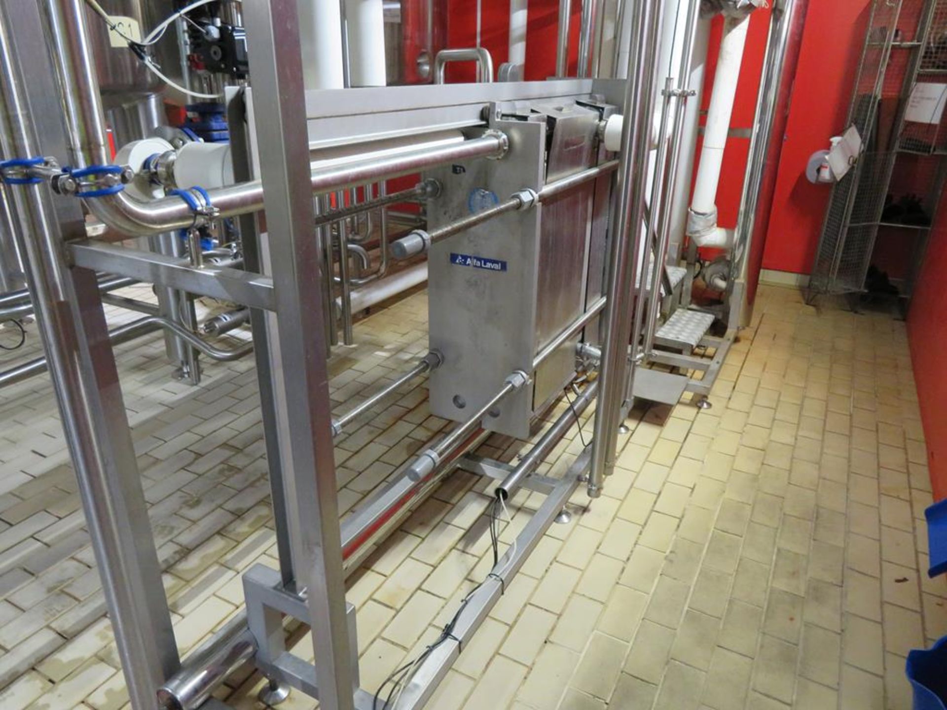 Alfa Laval Aseptic Pasteuriser, Small Tank, 2 x Pumps, Birkert Flowmeter, Valves & Control Panel - Image 2 of 15