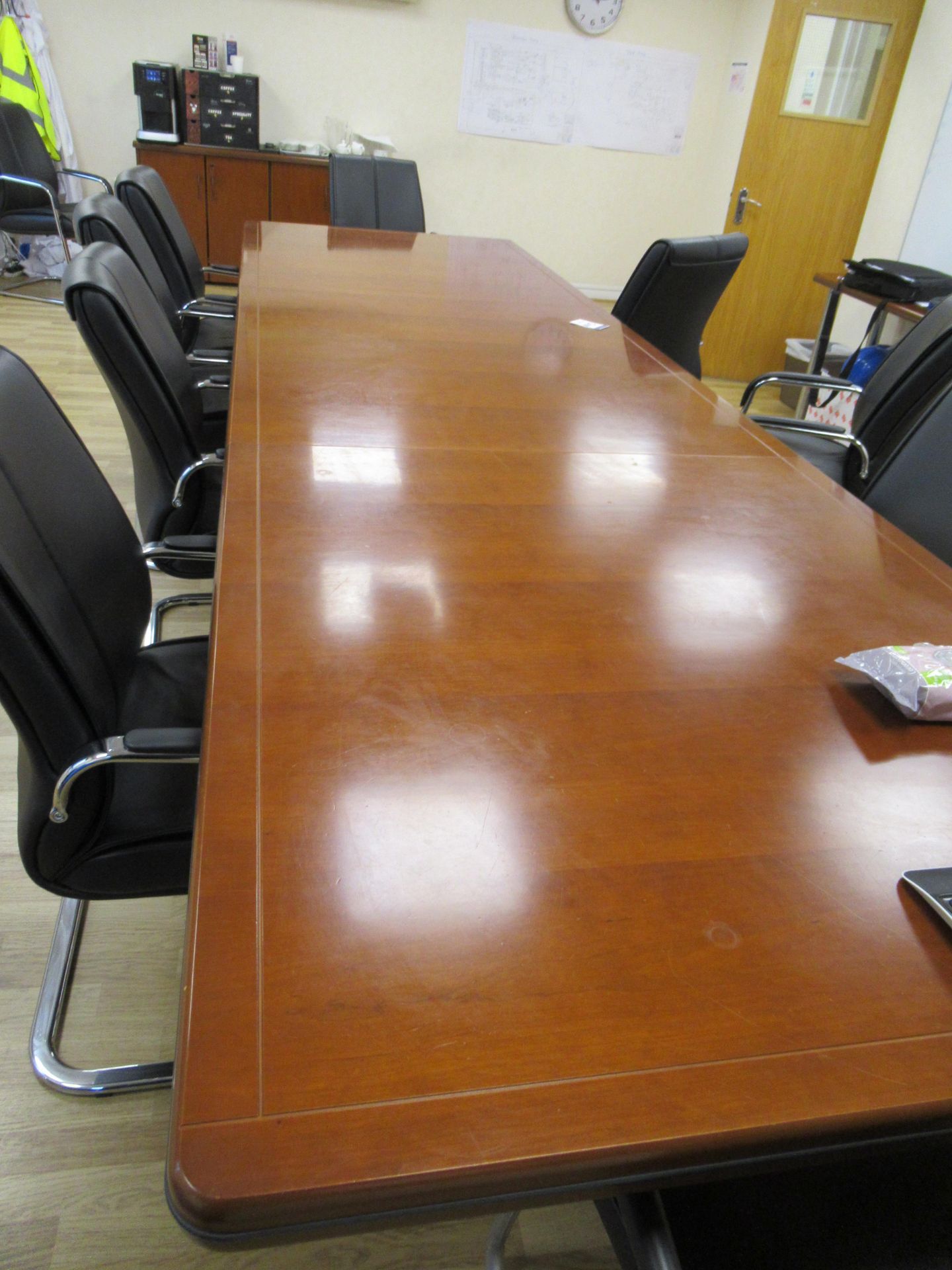 Dark Oak Effect Board Room Table with 10 x chiars - Image 4 of 4