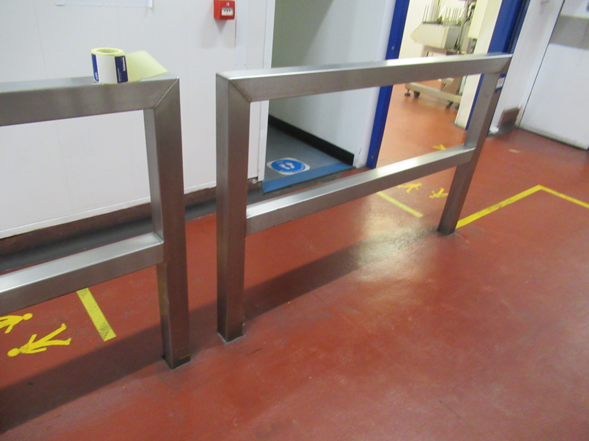 4-Sections of s/s Barriers - Image 4 of 4