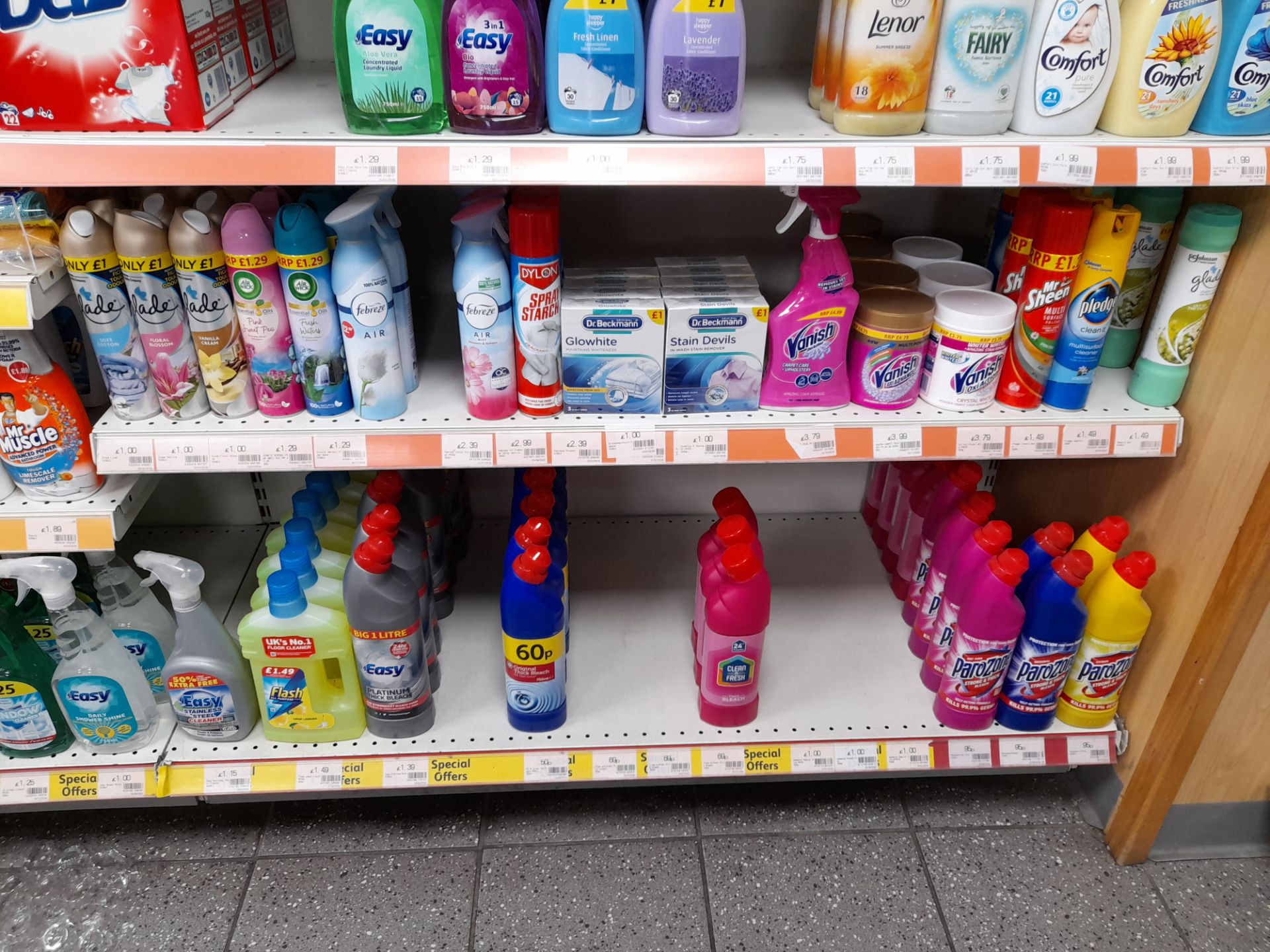 Large quantity of assorted household products to 4 x bays of shop racking, to include toilet - Image 5 of 18