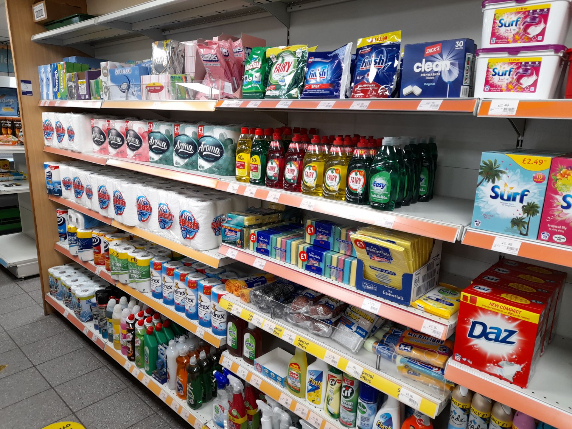 Large quantity of assorted household products to 4 x bays of shop racking, to include toilet - Image 2 of 18