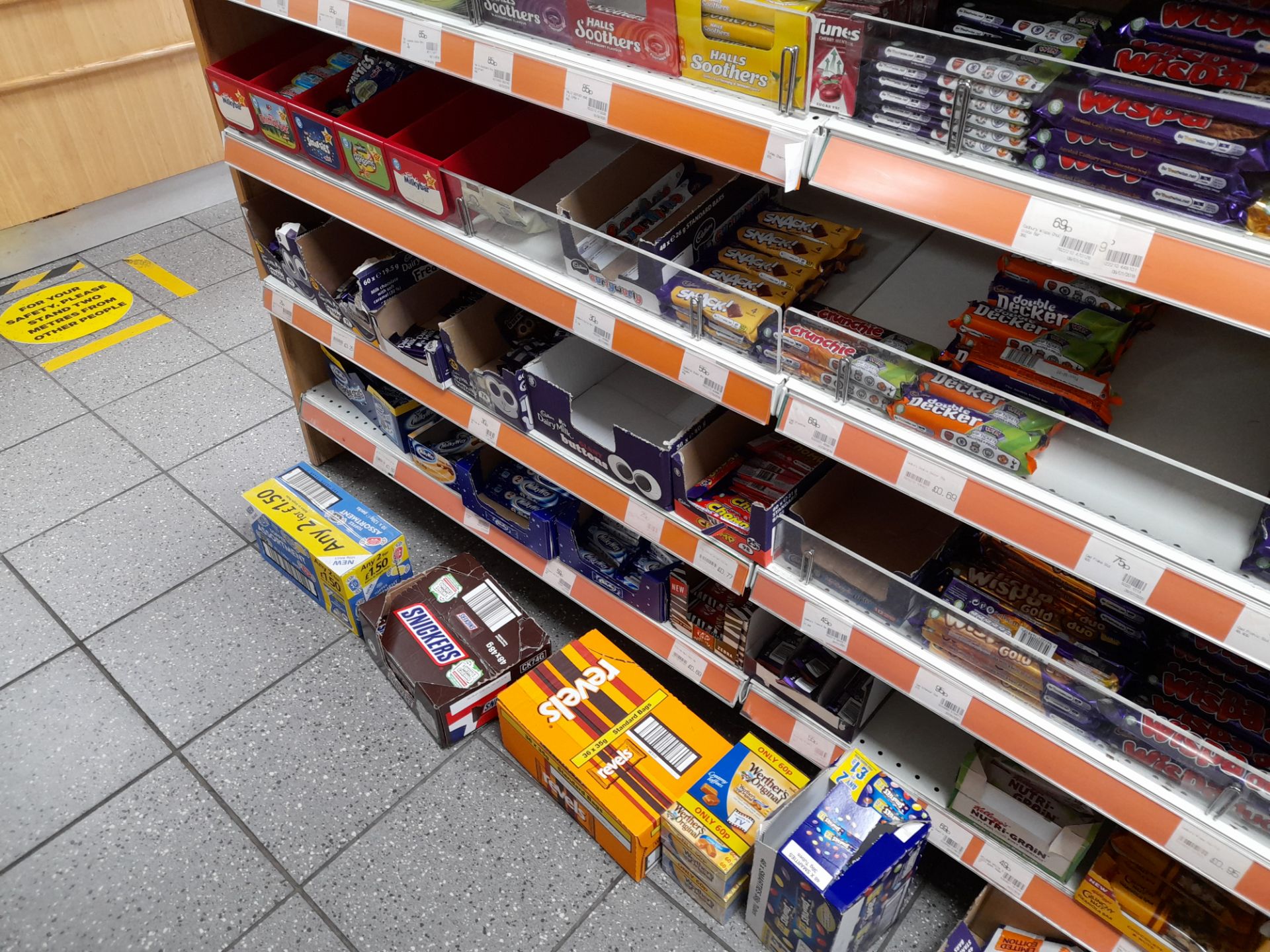 Contents to double sided shop display to include large quantity of assorted confectionary, crisps, - Image 6 of 20