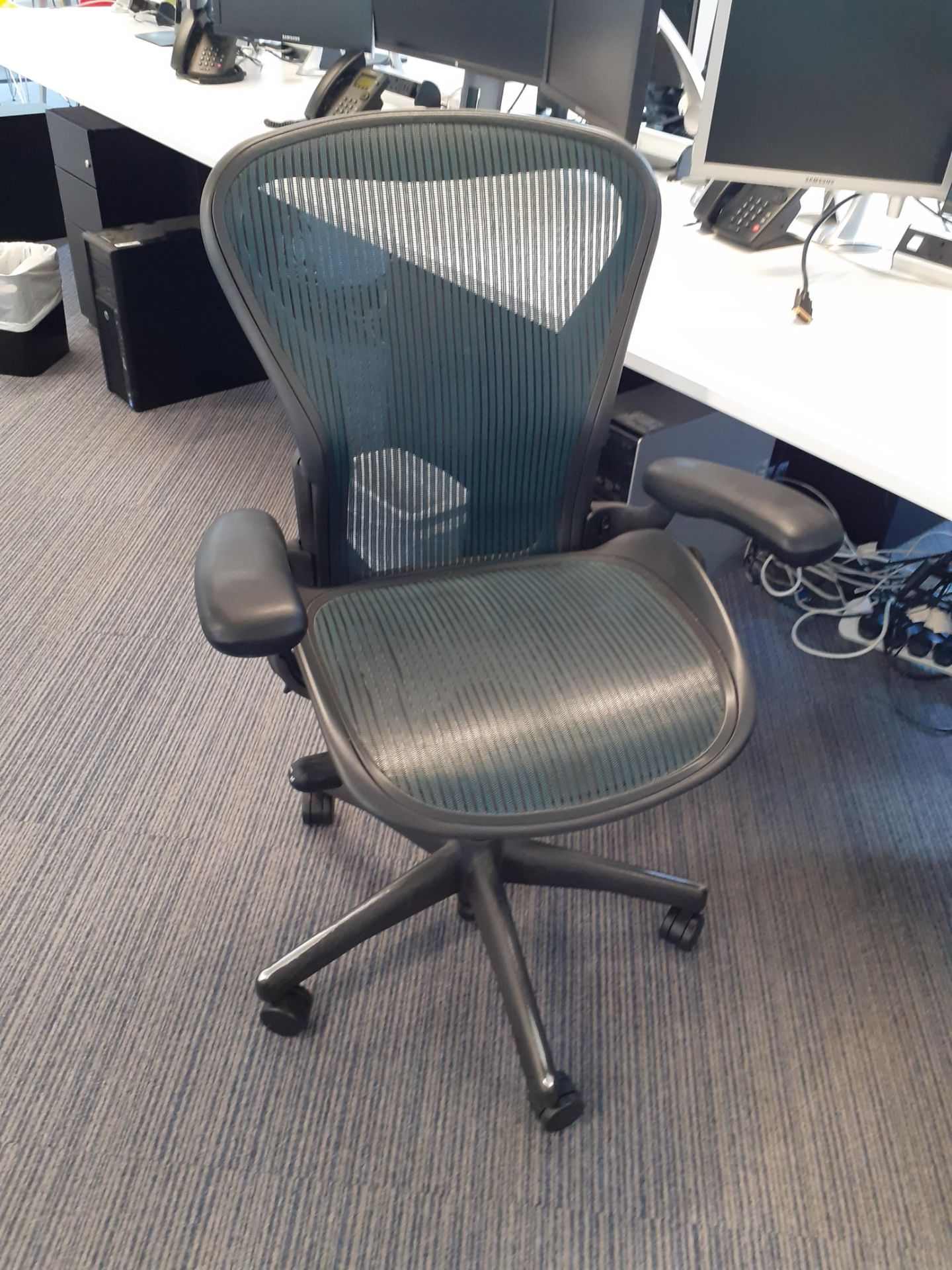 Herman Miller Aeron Multi Swivel Elbow Chair