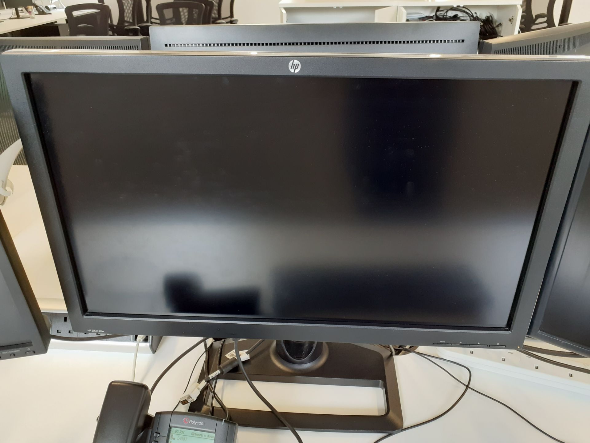 HP 2R2740W 27” Computer Monitor