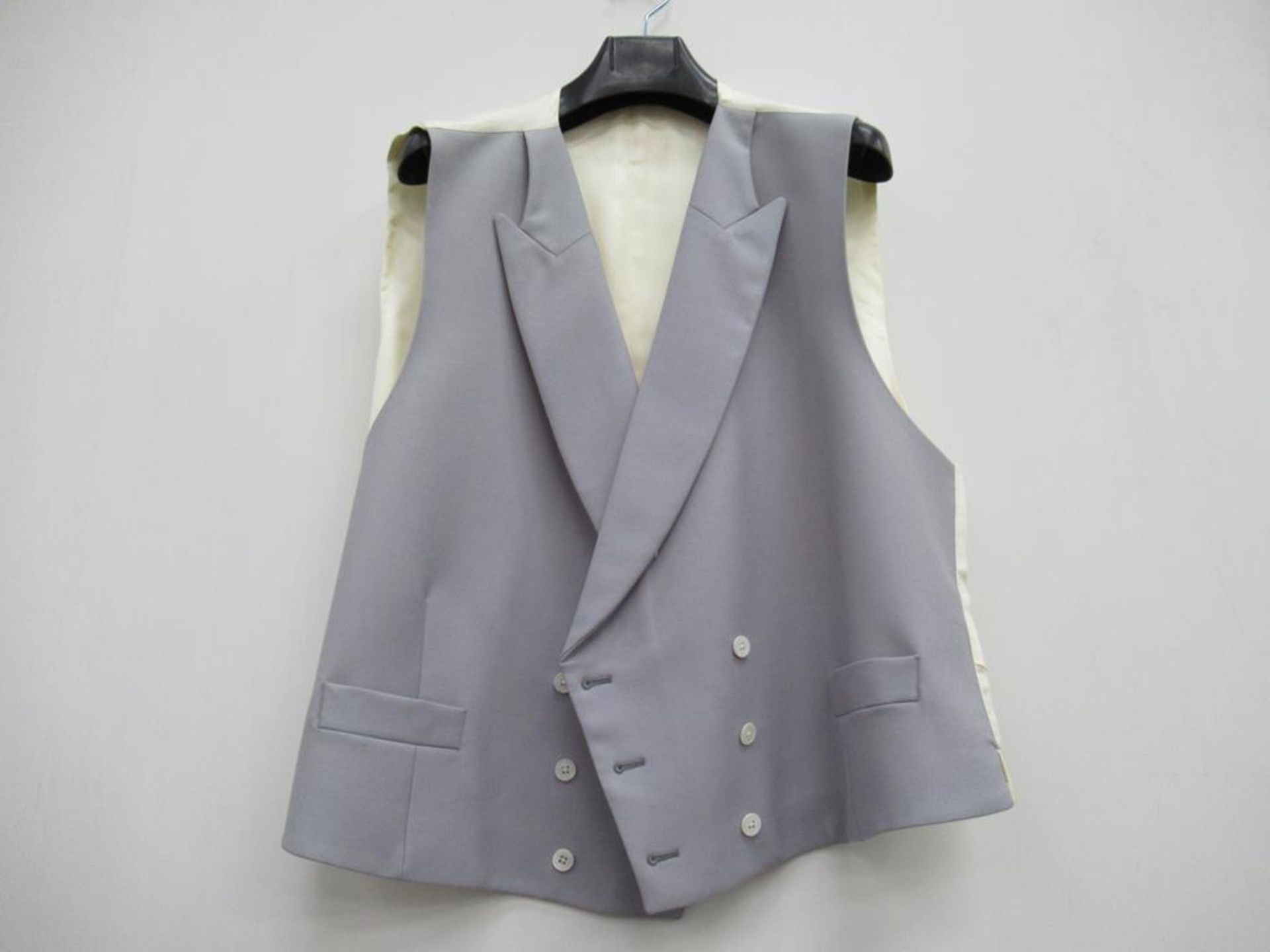 Morning coat and waistcoats - Image 2 of 3