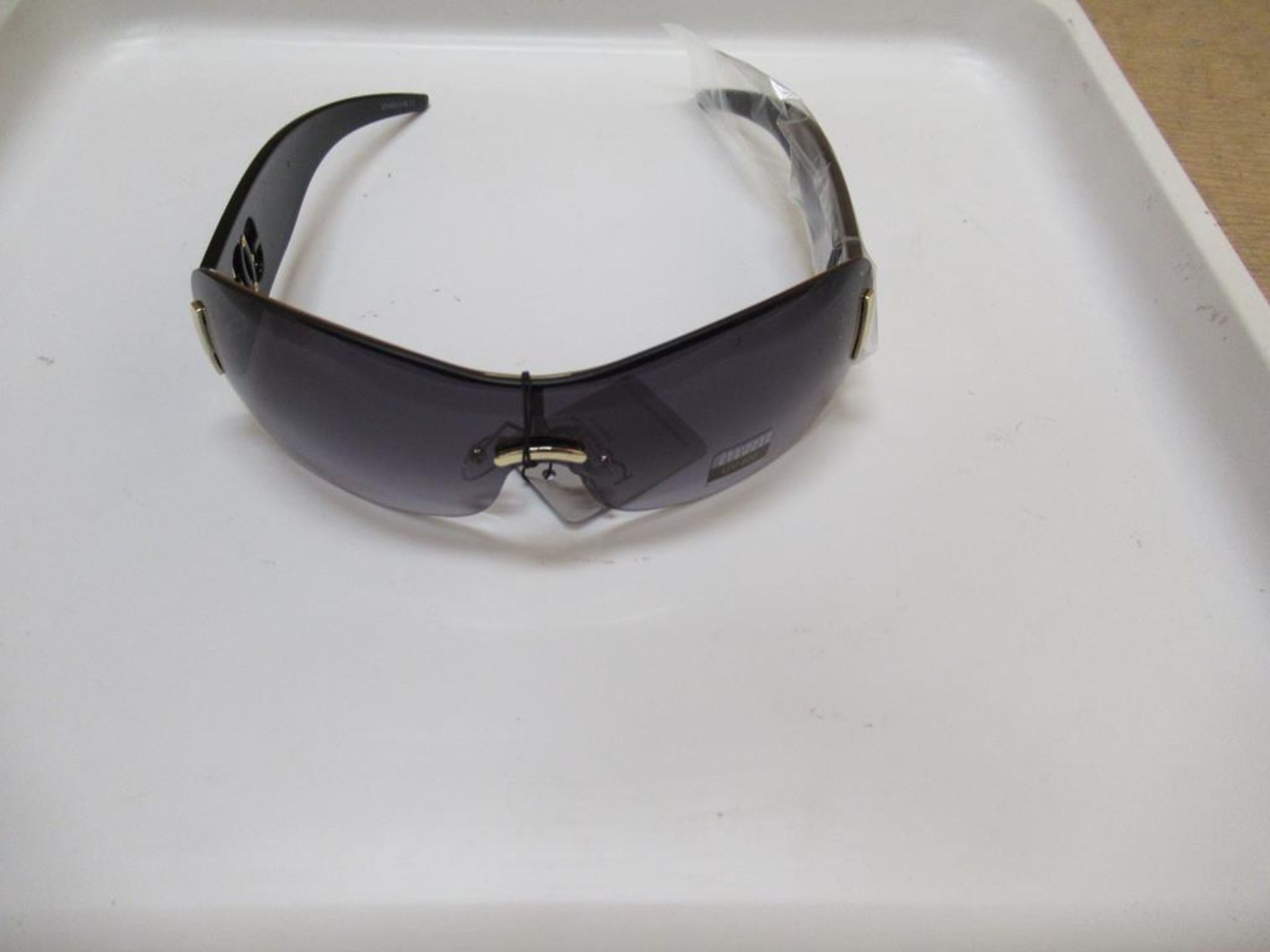 Approx 300 x Gucineri MJ26 Designer Sunglasses