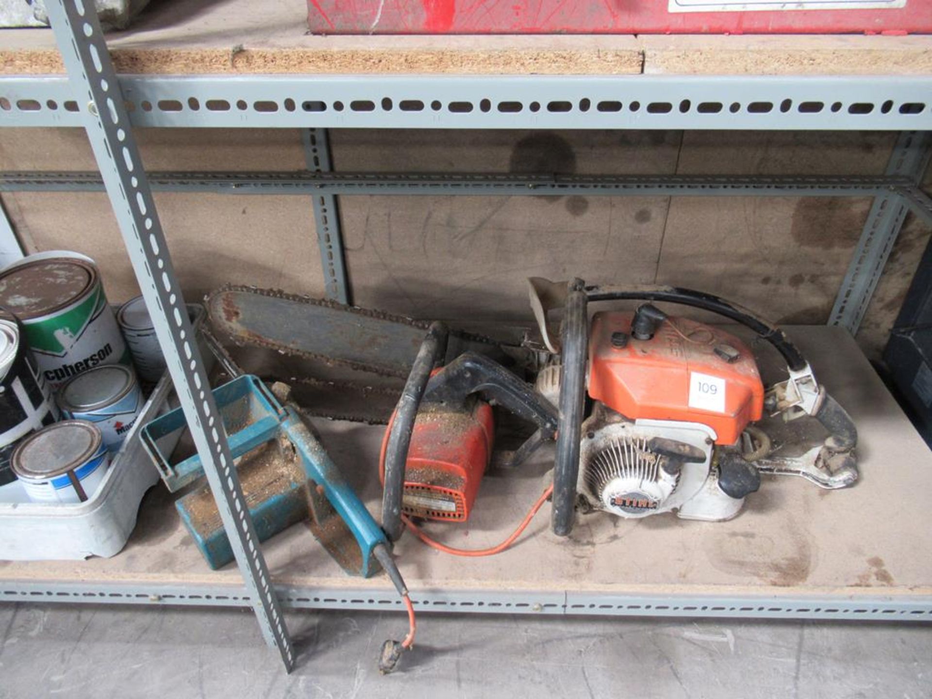 3 x chainsaws (2 x electric, 1 x petrol) (spares or repairs)