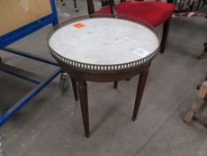 French boullioute table with 4 legs brass gallery and marble top