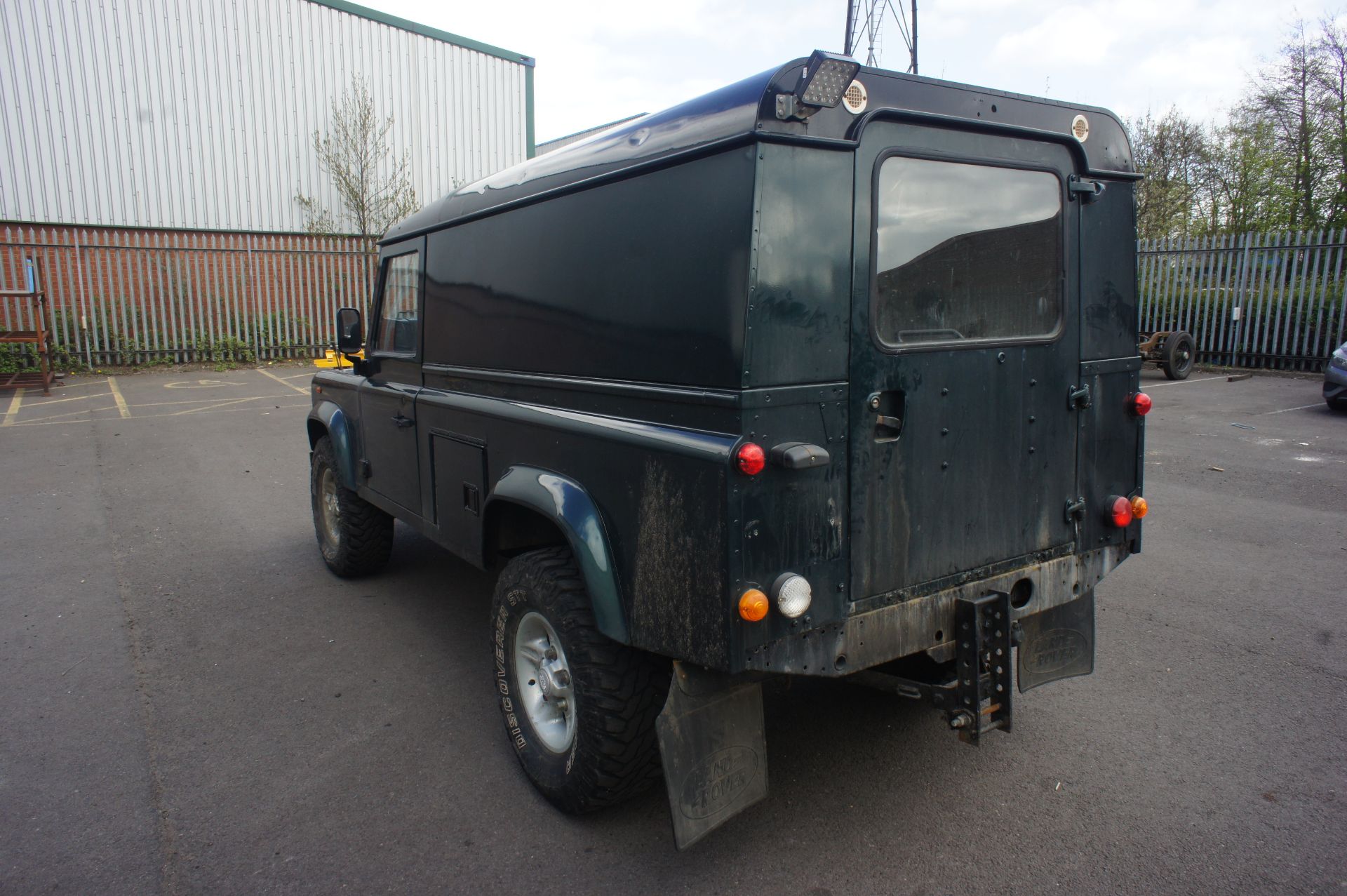 Land Rover Defender 110 Hard Top, 2402cc, 2007, Re - Image 6 of 39