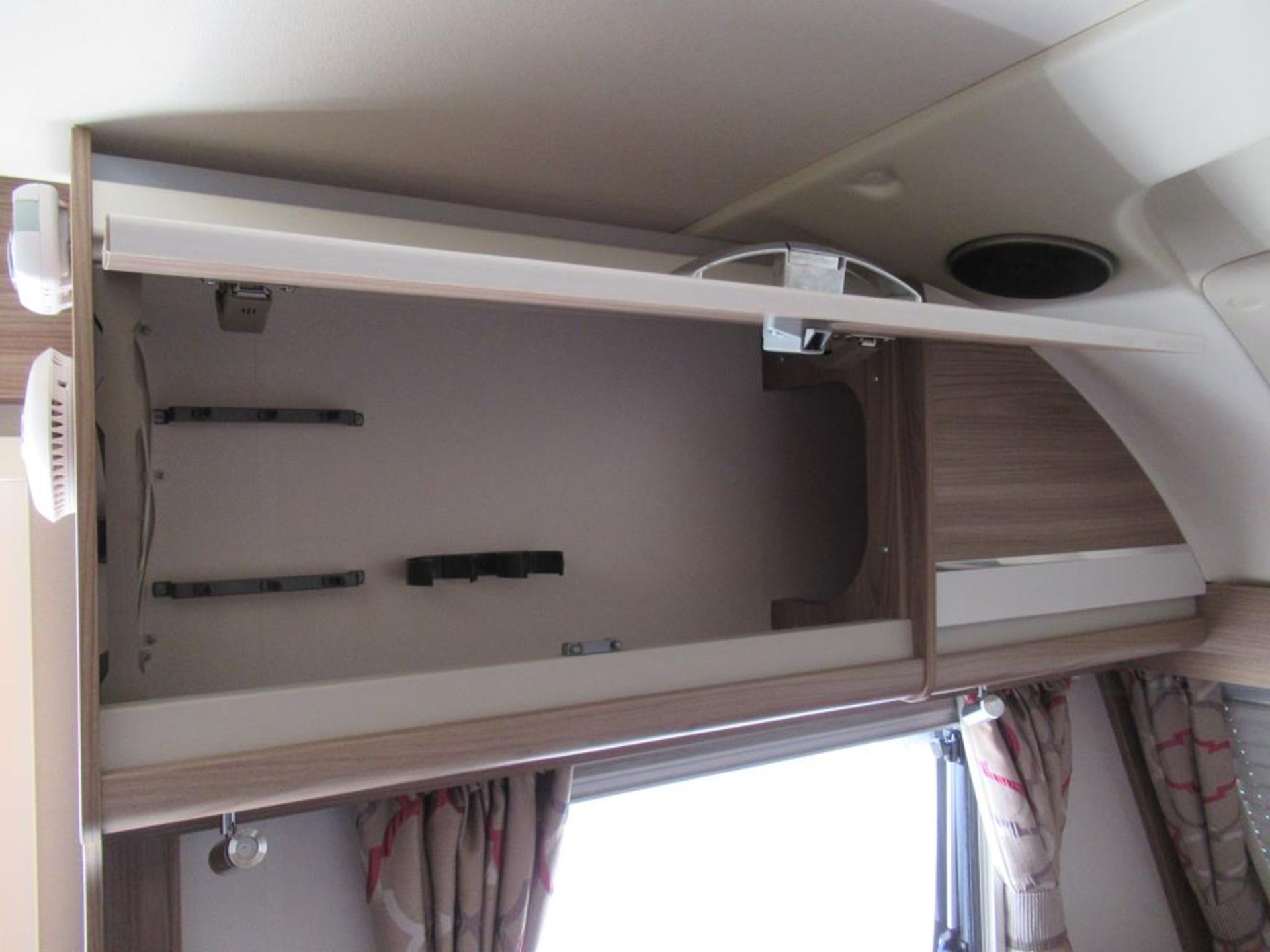 2015 Swift Challenger Sport 584 - 4 Berth Caravan - Image 16 of 47