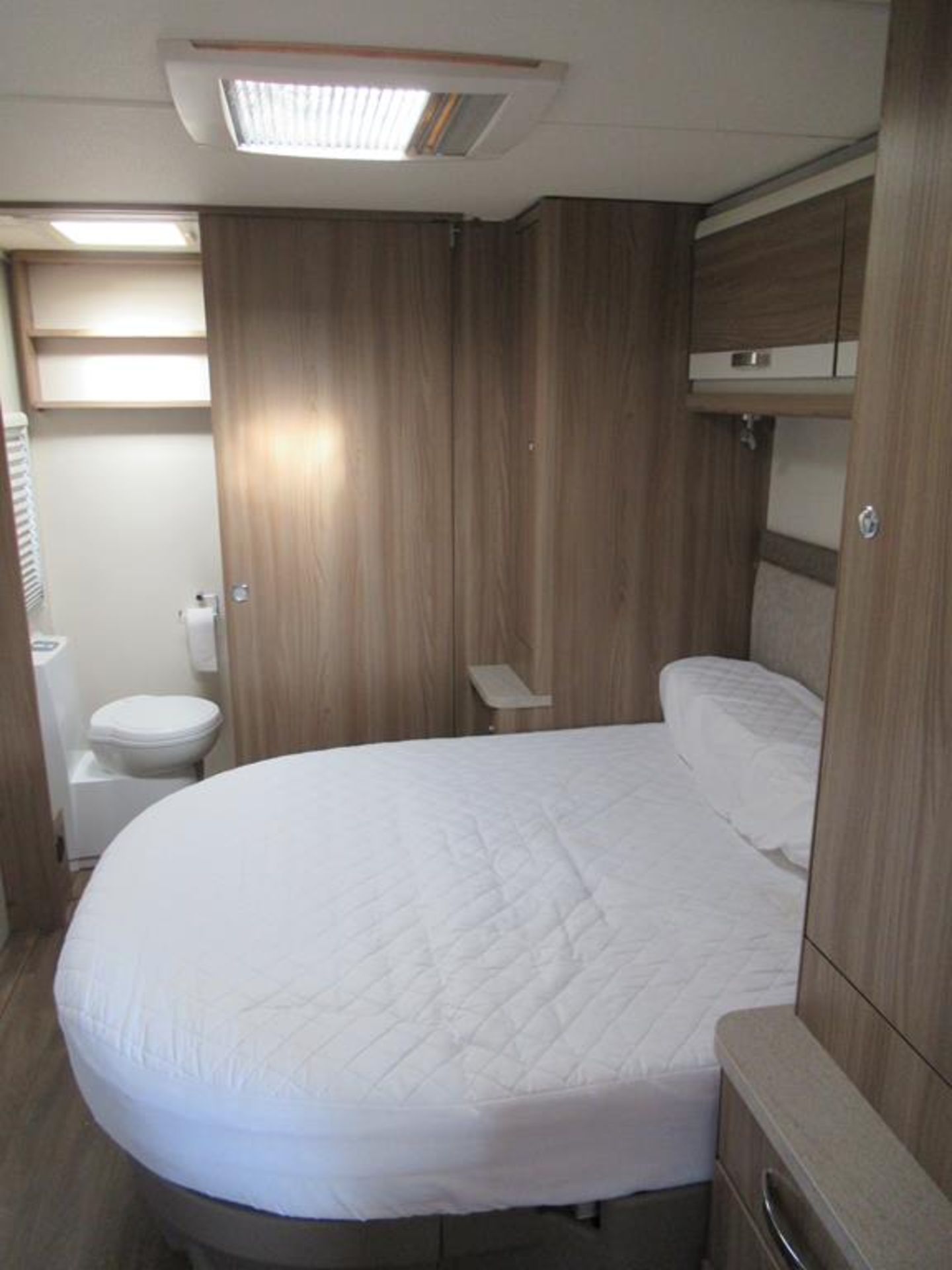 2015 Swift Challenger Sport 584 - 4 Berth Caravan - Image 26 of 47