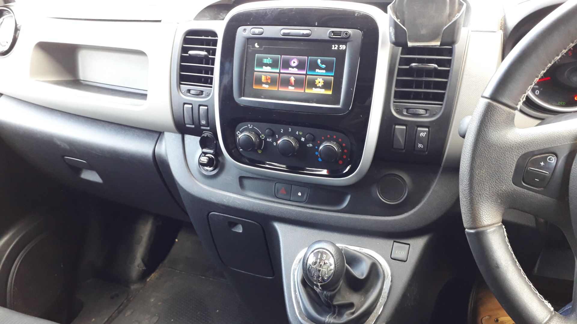 Renault Trafic SWB SL27 dCi 120 Sport Nav Panel Van, Registration MT19 KNB, First Registered 29 - Image 18 of 31