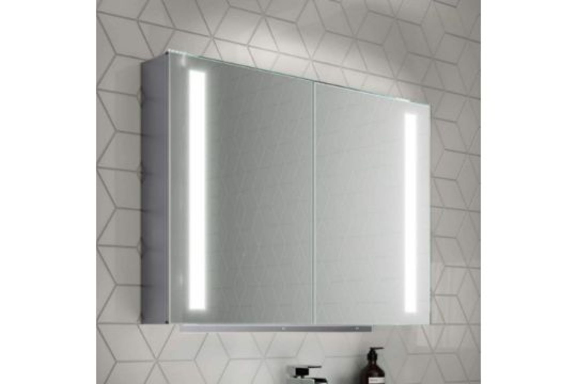 New 800 x 600 Dawn Illuminated Led Mirror Cabinet.RRP £939.99.Mc164.We Love This Mirror Cabinet As