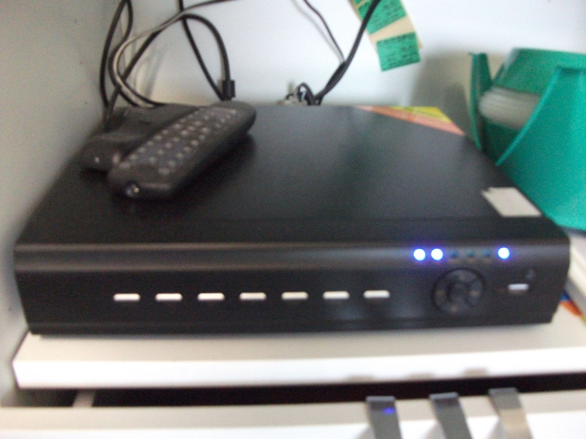 CCTV DVR, 8CH with 3 Cameras & HNC Monitor (Intern - Image 2 of 2
