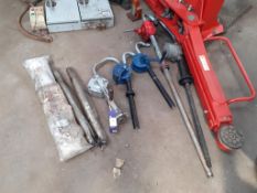 6x Manual Oil Pumps