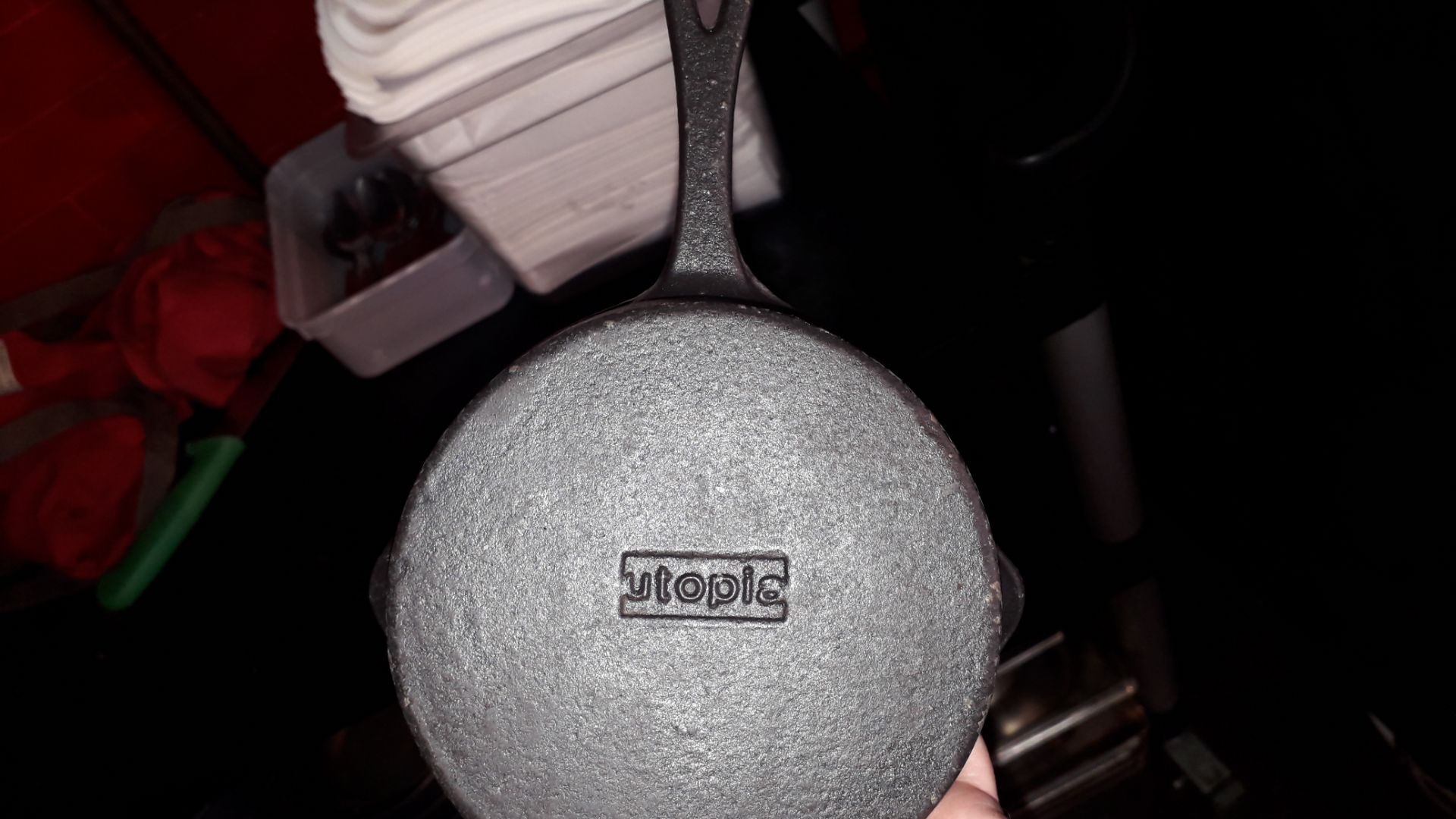 Contents of trolley to include Utopia cast iron Skillets - Image 3 of 3