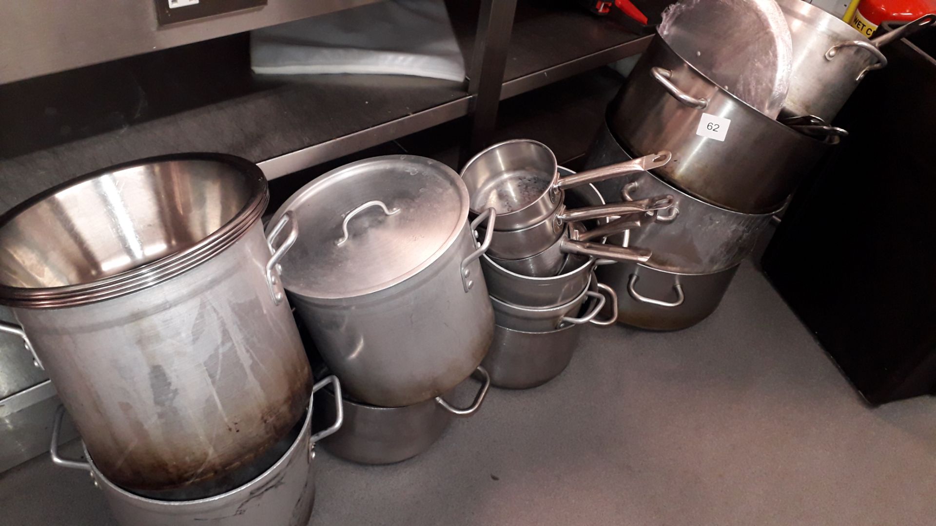 Quantity of stainless steel and aluminium Pots & Pans - Image 2 of 2