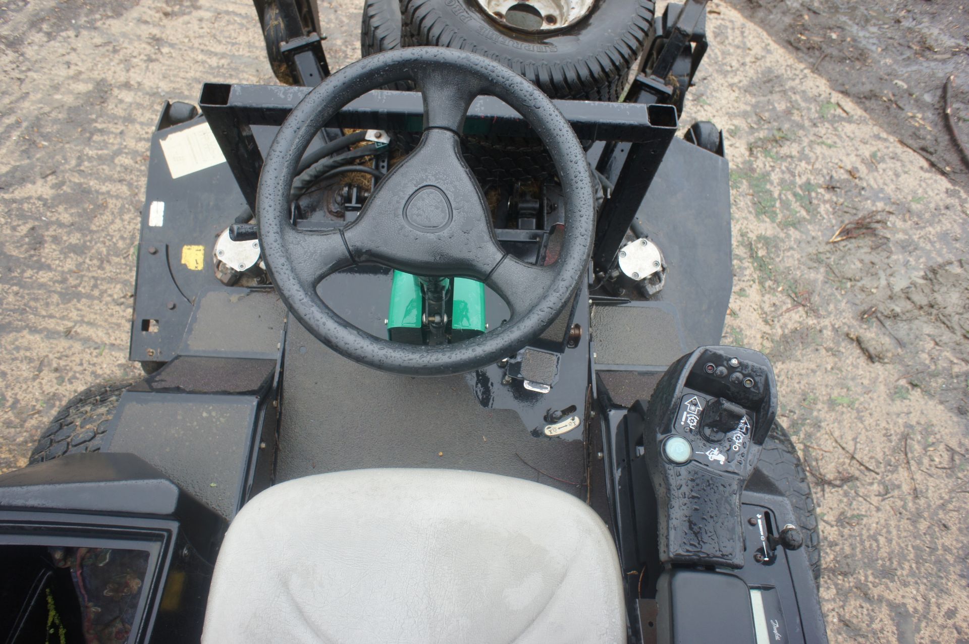 Ransomes HR300 Rotary Ride-On Mower, diesel engine, 60 in. cutting deck, ROPS bar, hazard led kit, - Image 15 of 20