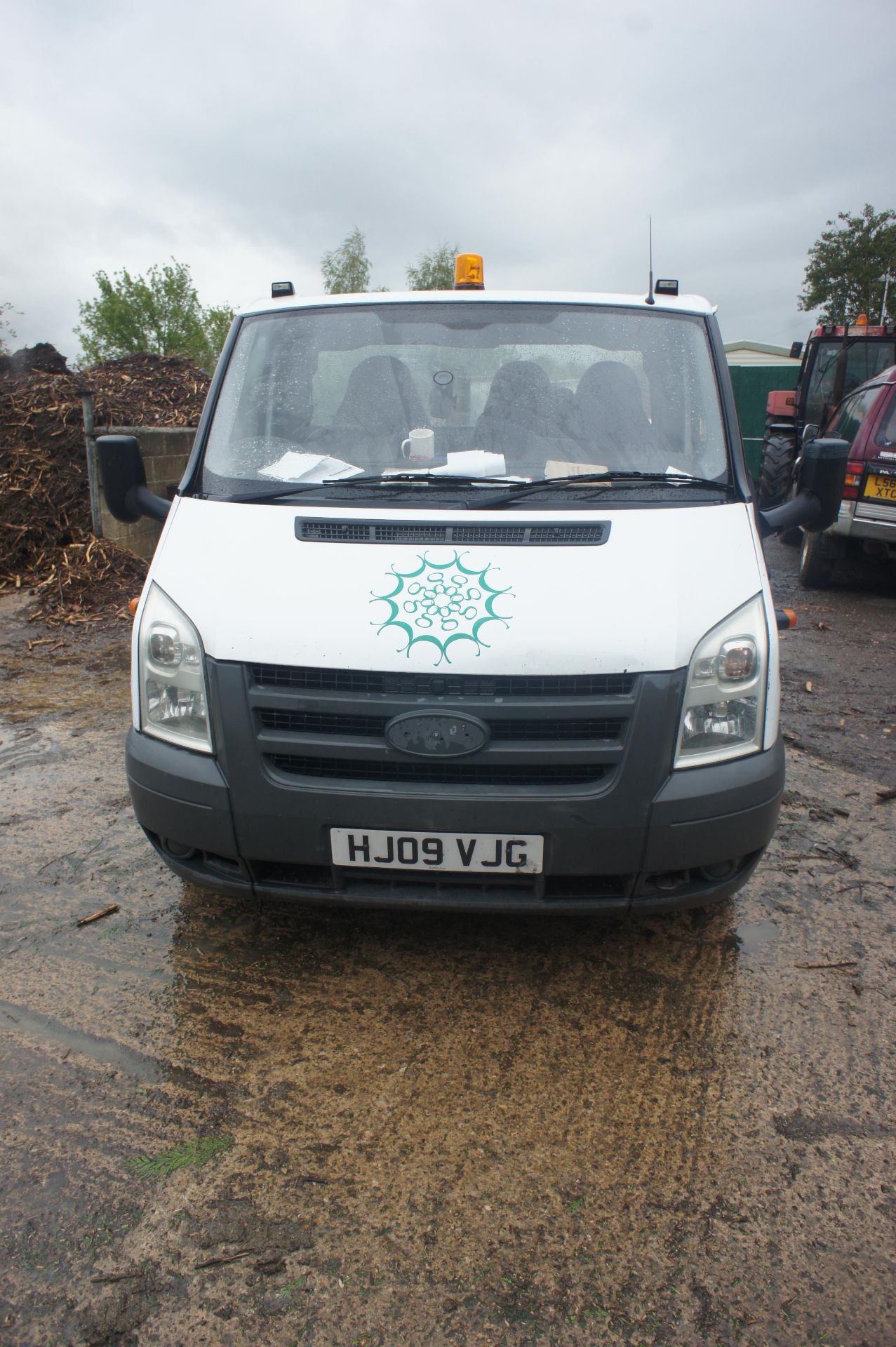 Ford Transit 350EF TDCi, LWB, recovery body (4.3m x 2.2m) with ramps, diesel, 2402cc, white, - Image 2 of 13