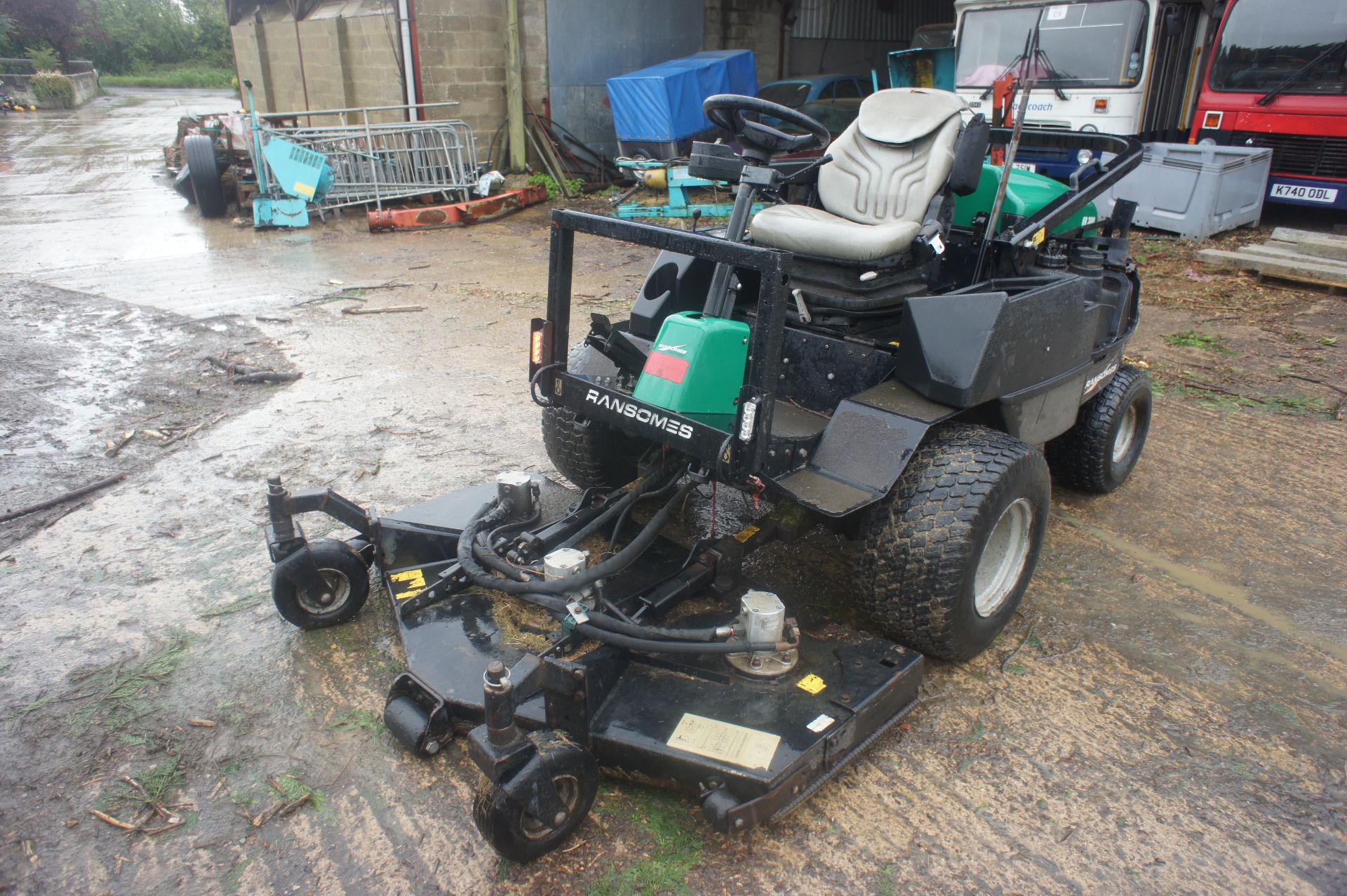 Ransomes HR300 Rotary Ride-On Mower, diesel engine, 60 in. cutting deck, ROPS bar, hazard led kit, - Image 2 of 20