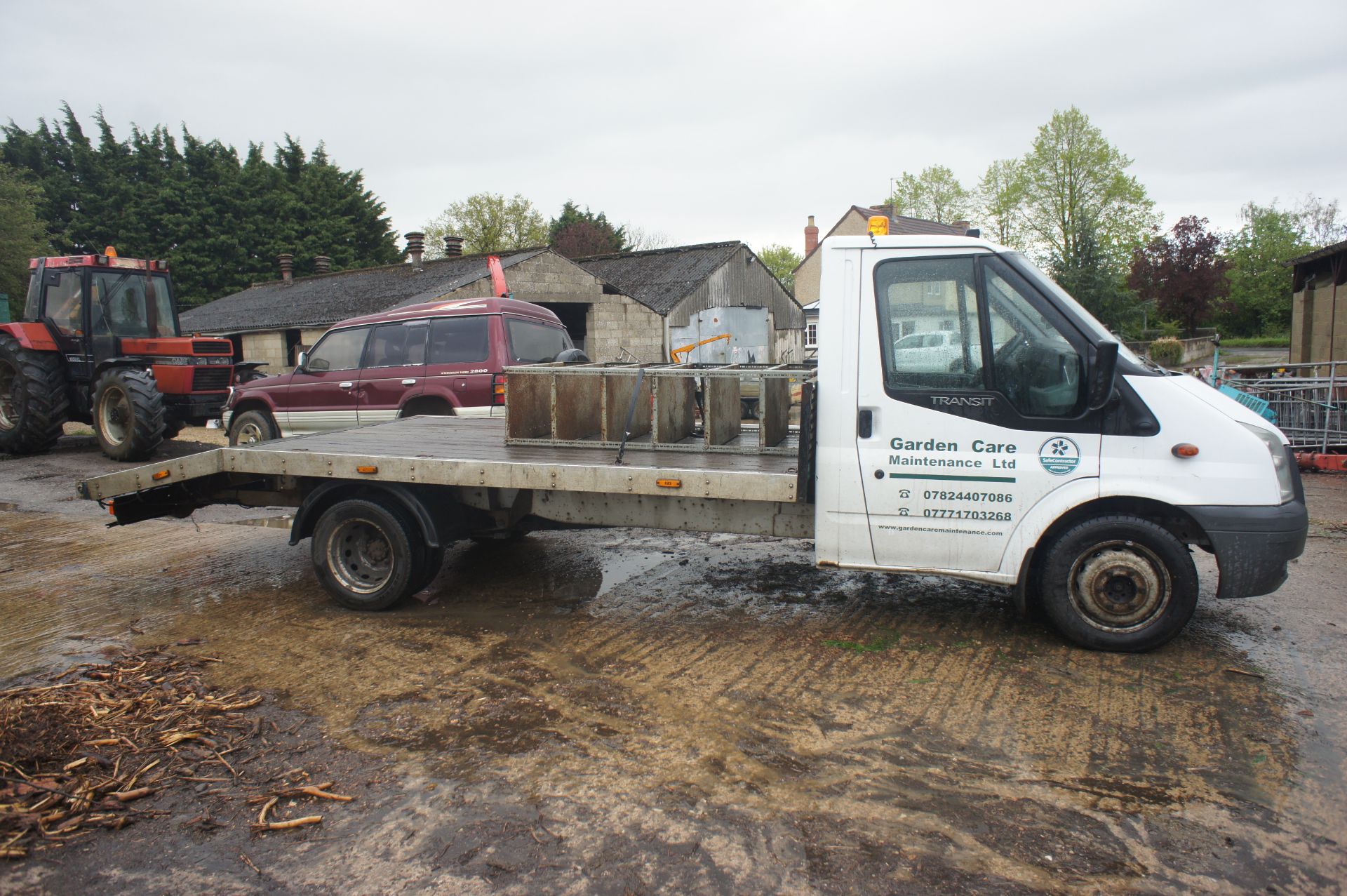 Ford Transit 350EF TDCi, LWB, recovery body (4.3m x 2.2m) with ramps, diesel, 2402cc, white, - Image 4 of 13