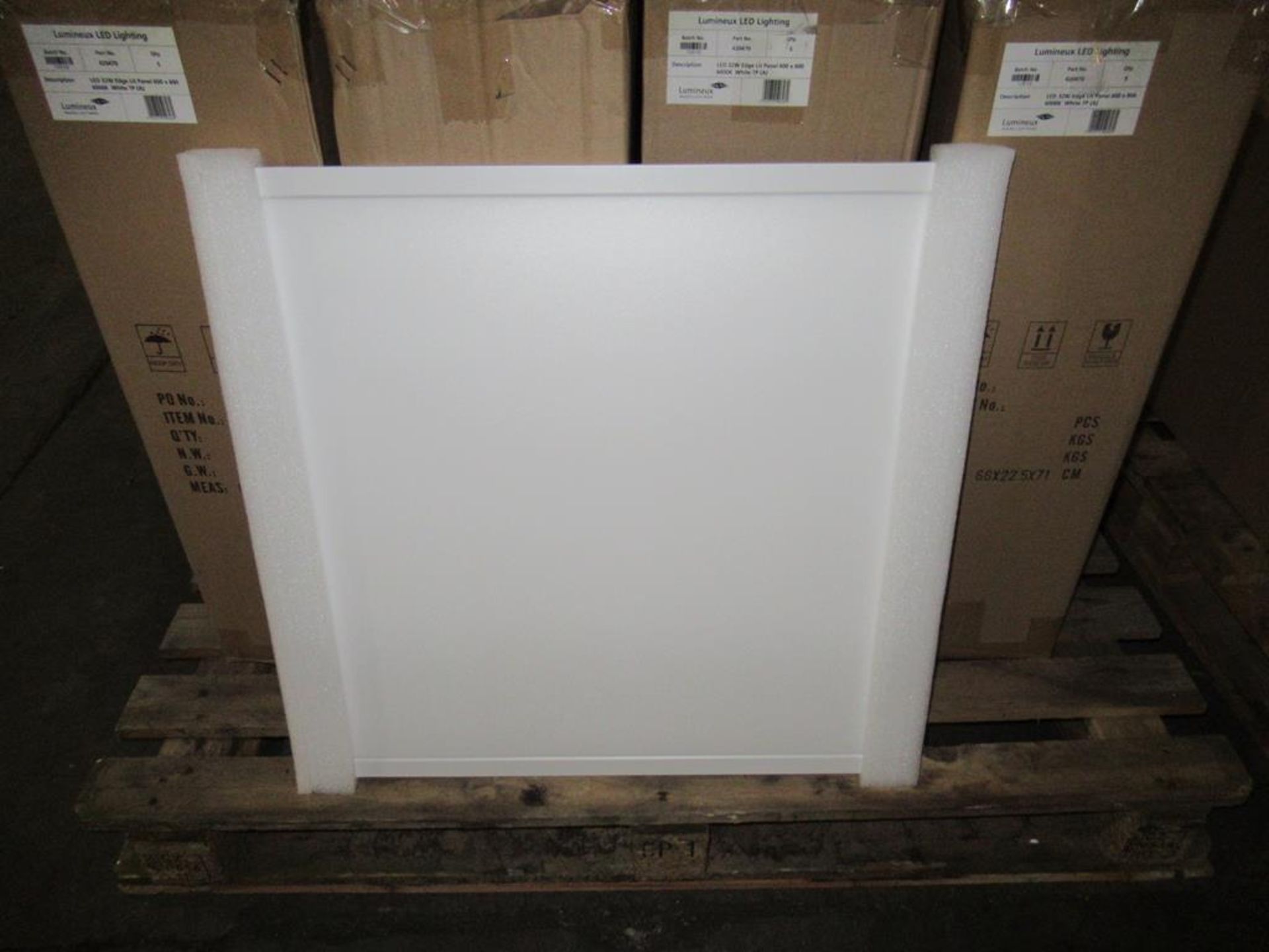 20 x LED 32W Edge Lit Panel 600x600 TP(b) White OEM Trade Price £440