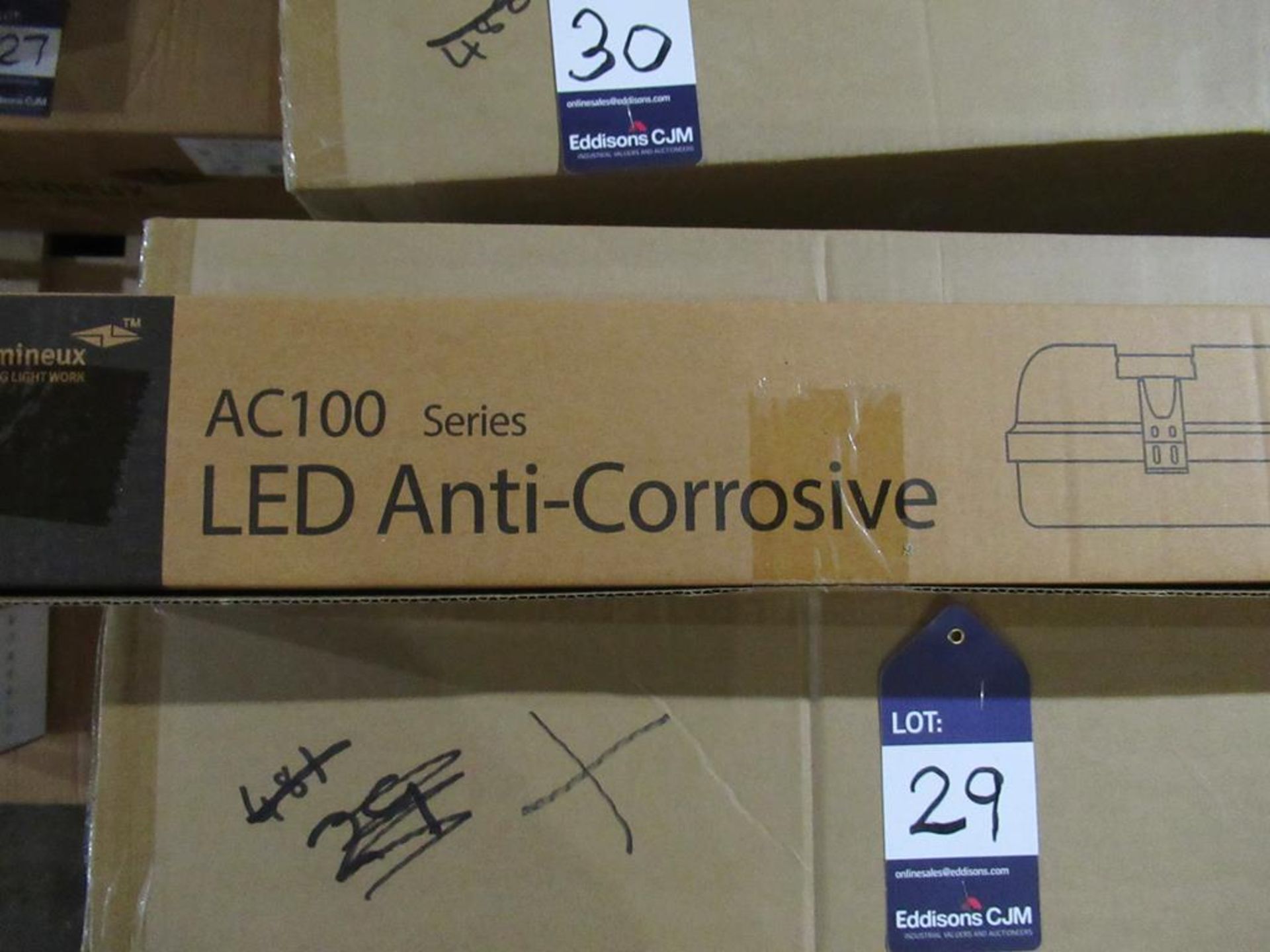 18 x LED 5ft Anti-Corrosive 35W 5000K Single with Tridonic Drivers OEM Trade Price £324 - Image 2 of 4