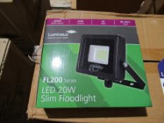 40 x LED 20W Slim Floodlight 4000K 85-265V OEM Trade Price £960