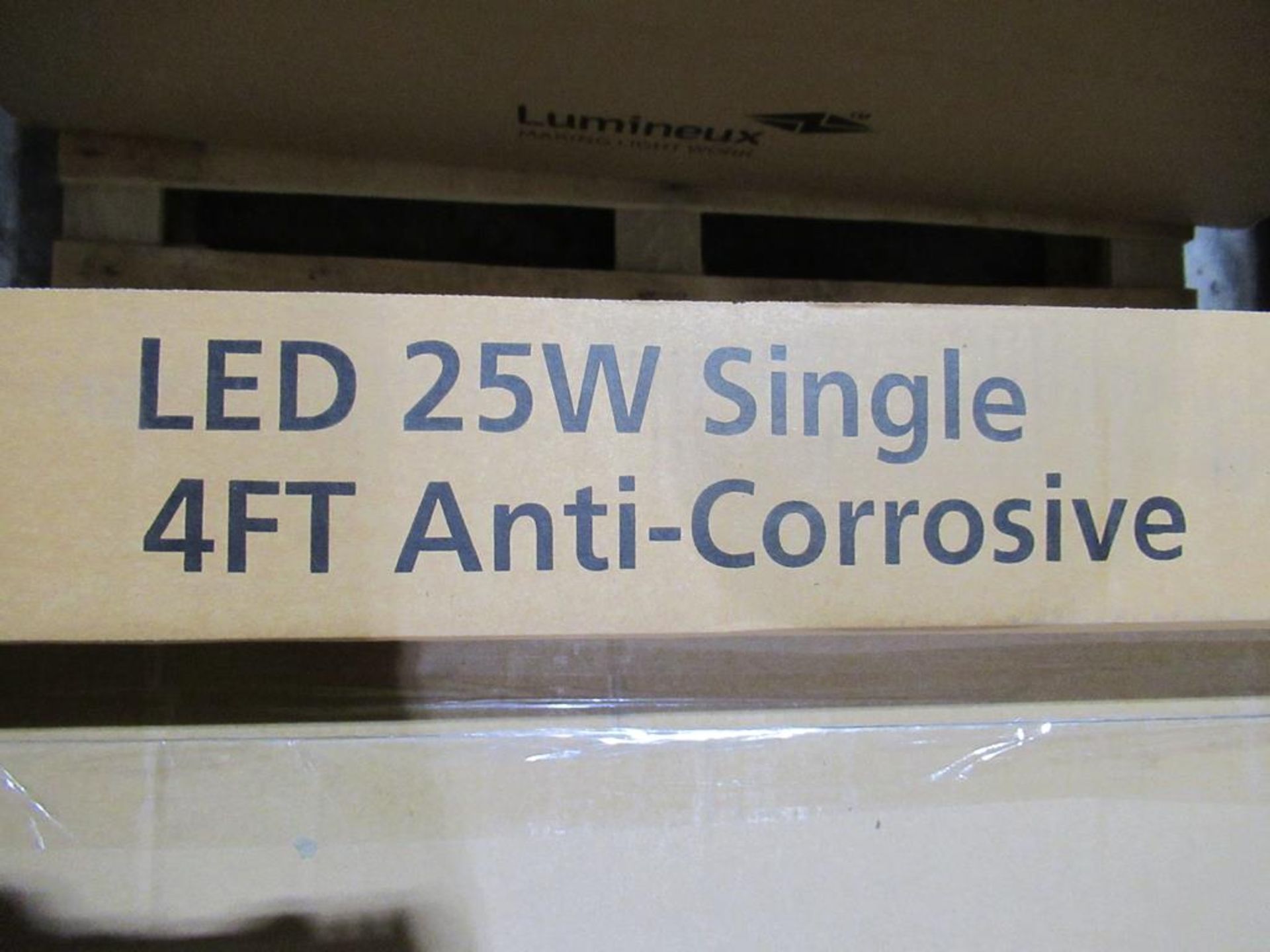 19 x LED 4ft Anti-Corrosive 25W 5000K Single with Tridonic Drivers OEM Trade Price £380 - Image 2 of 3