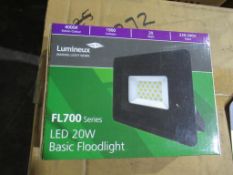 40 x LED 20W High Powered Floodlight 4000K 220-240V 1900lm Black OEM Trade Price £400