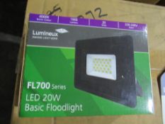 40 x LED 20W High Powered Floodlight 4000K 220-240V 1900lm Black OEM Trade Price £400