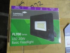 40 x LED 20W High Powered Floodlight 4000K 220-240V 1900lm Black OEM Trade Price £400