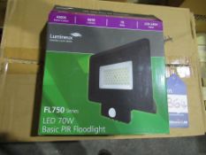 20 x Lumineux LED 70W PIR Floodlight 4000K 220-240V OEM Trade Price £1840