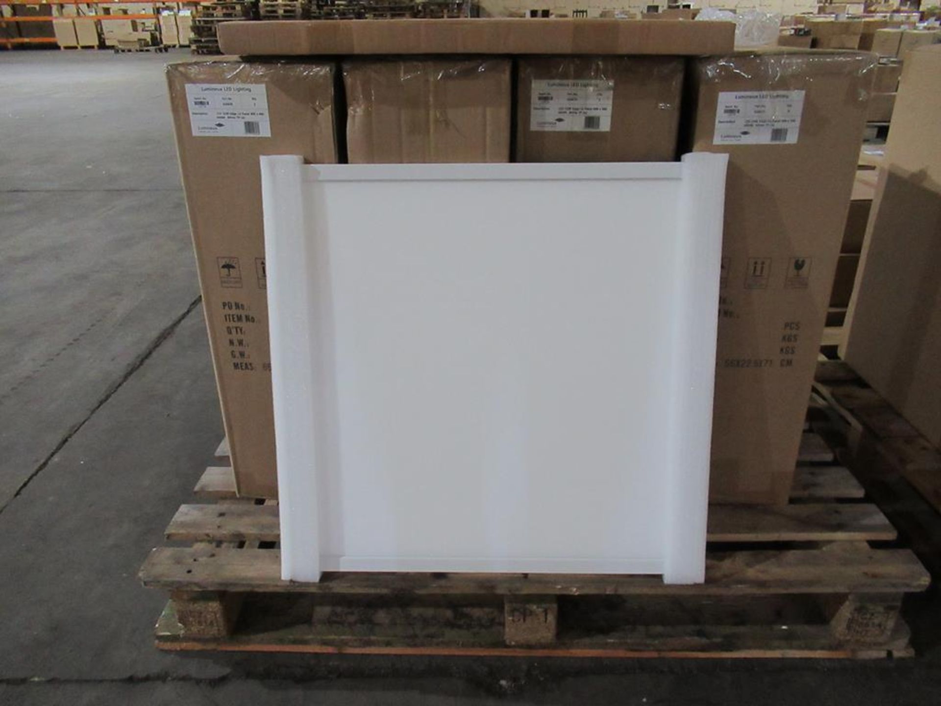 20 x LED 32W Edge Lit Panel 600x600 TP(a) White OEM Trade Price £440