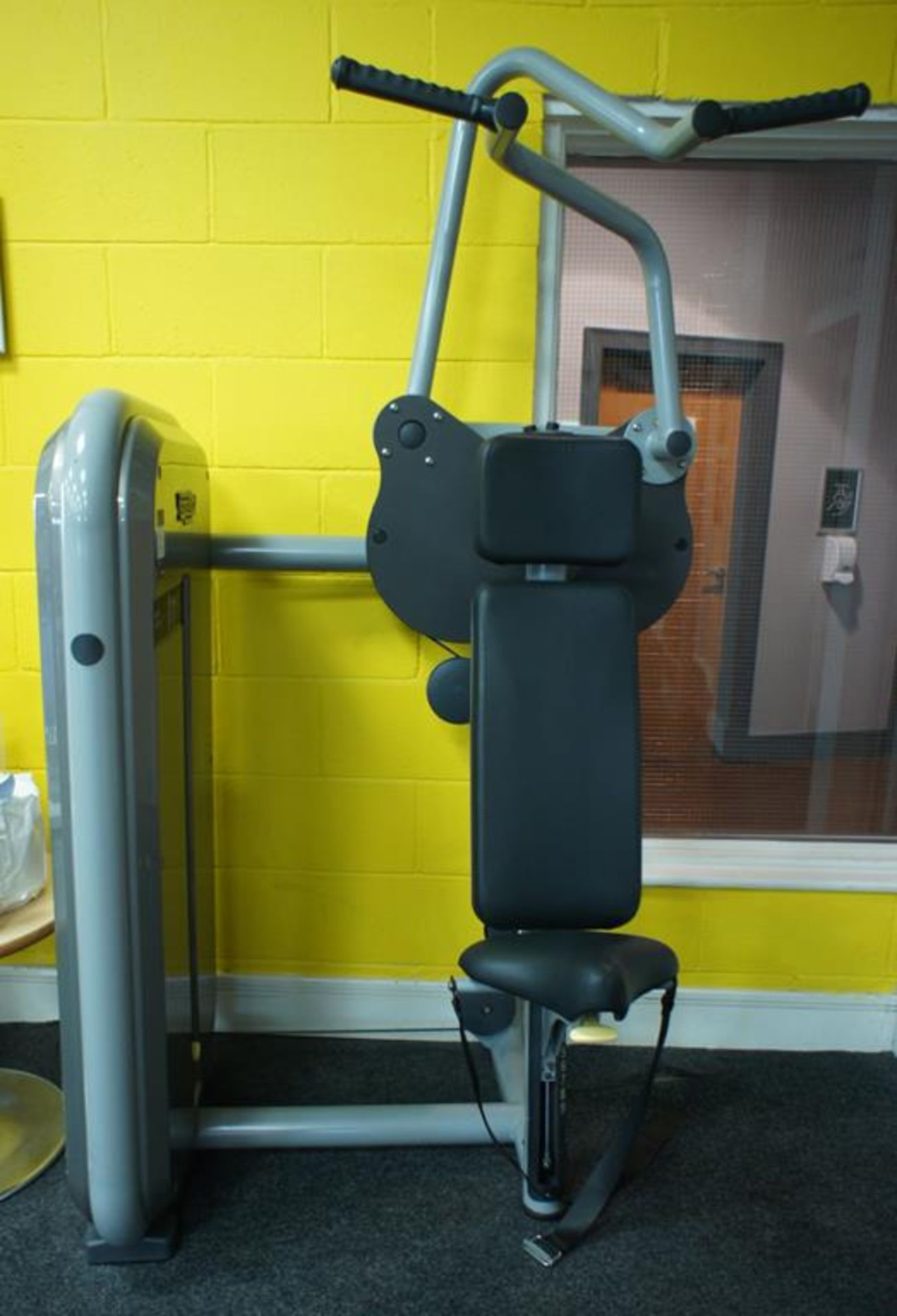 Technogym Vertical Traction Machine - Image 2 of 3