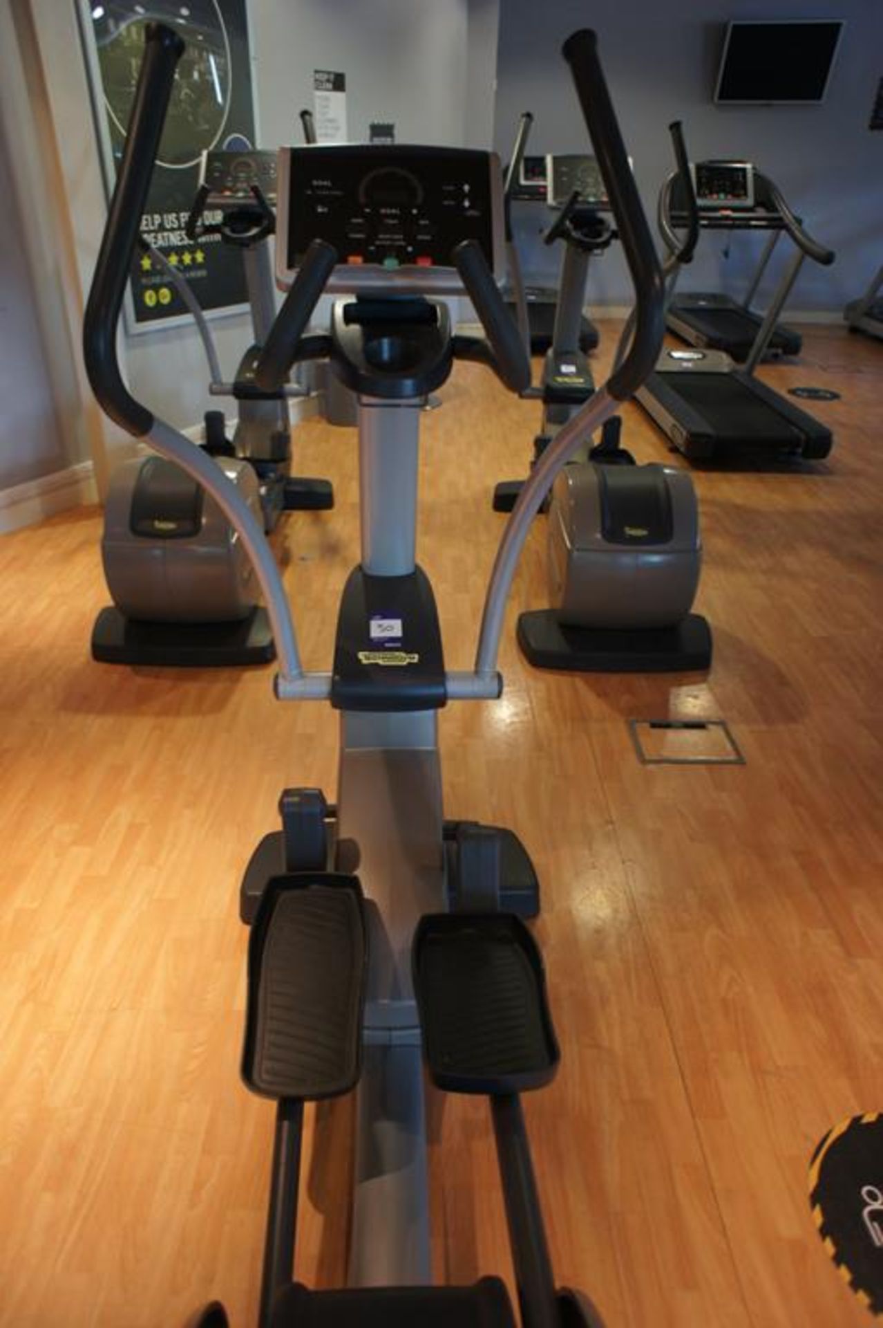 Technogym 500SP Cross Trainer, LED-DA524L - Image 2 of 3