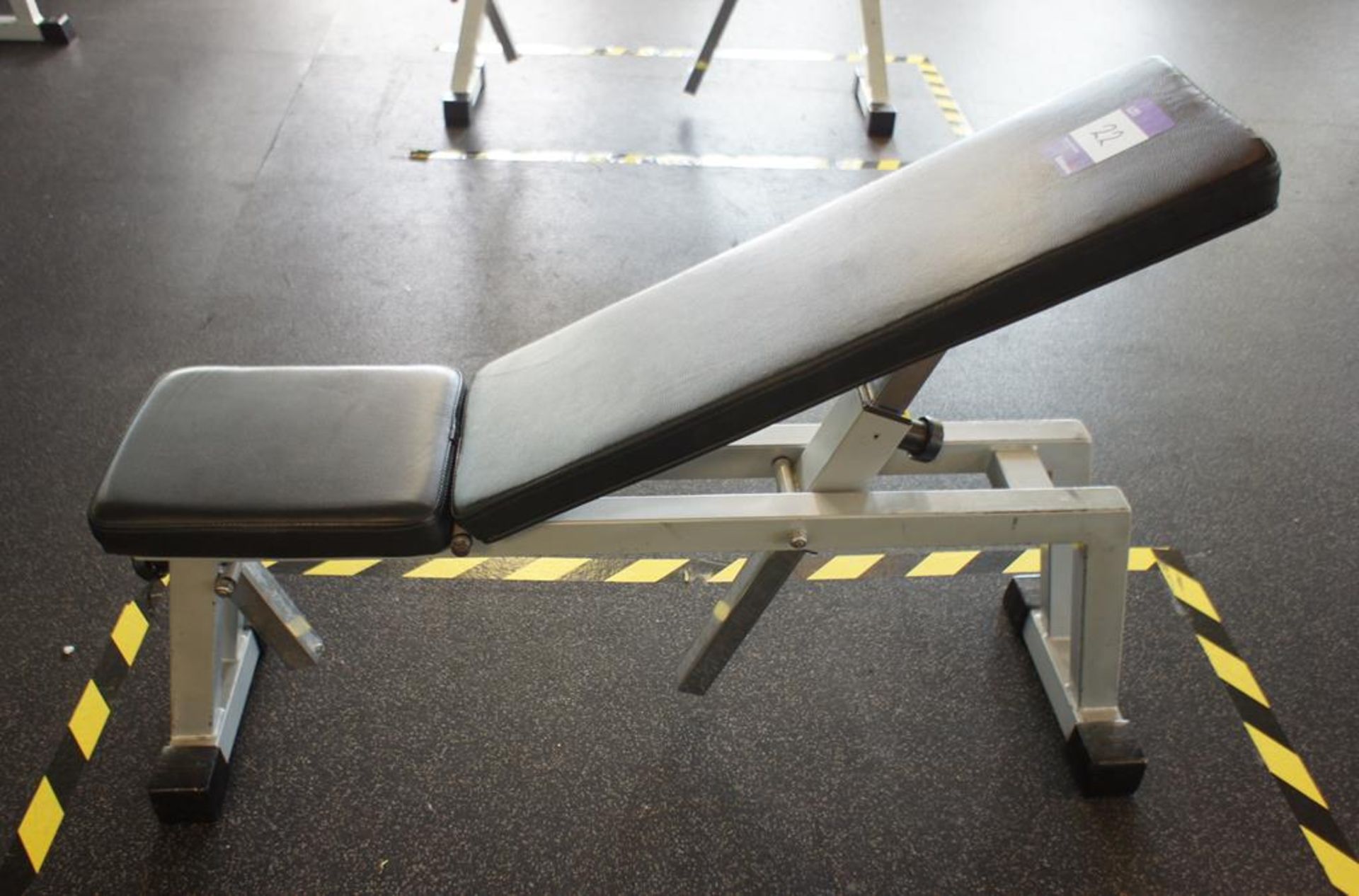 Technogym Adjustable Workout Bench - Image 2 of 2