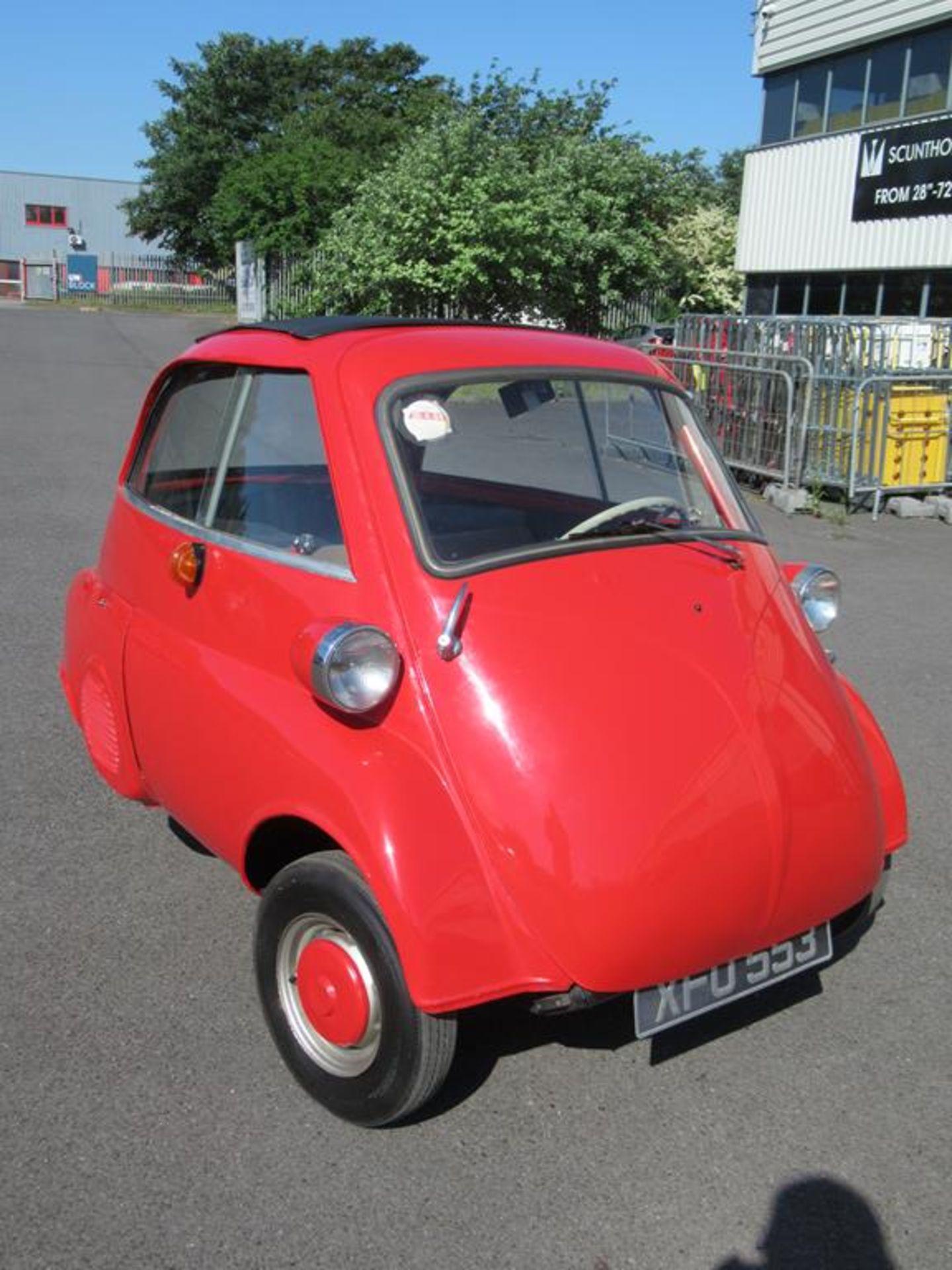 A 1960 Isetta 300 Bubble Car with Odometer Reading 9098 miles - Image 4 of 23