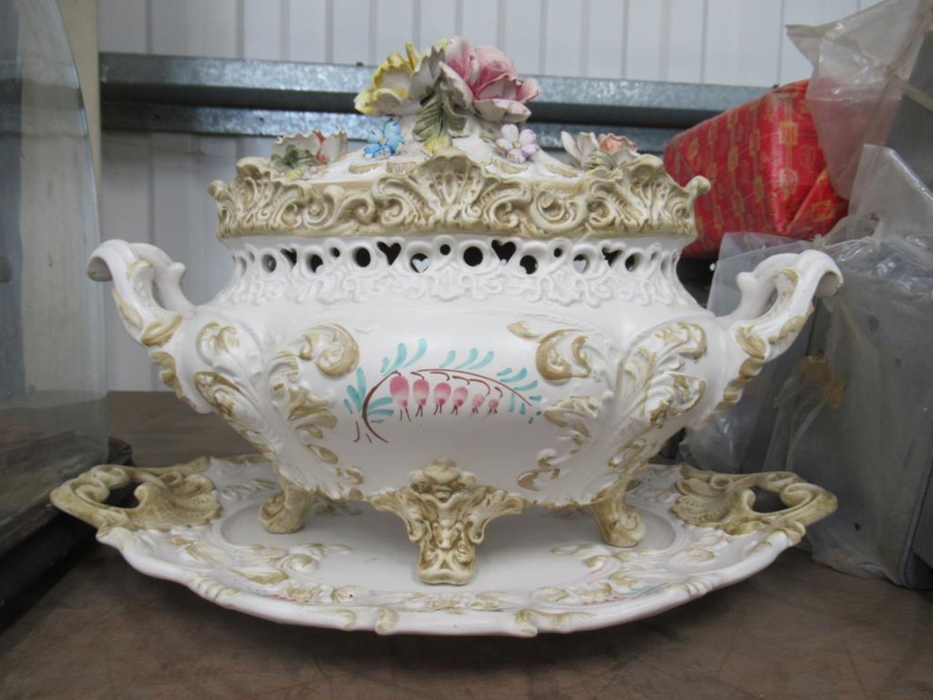 Ornate Vintage Tureen on stand along with Glass Domed Presentation Case - Image 2 of 3