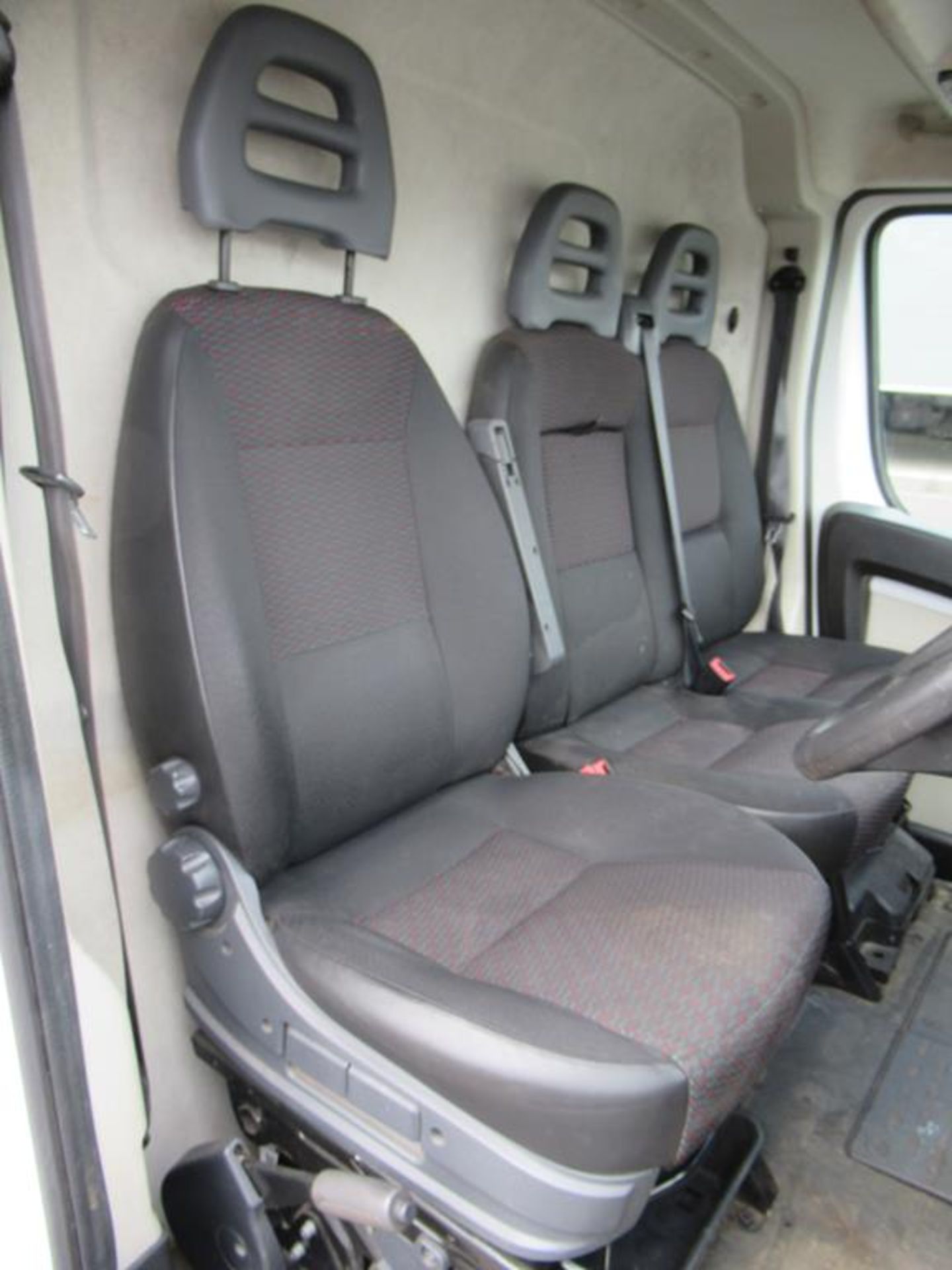 A Peugeot Boxer 335 Professionsal L3H2 HDI Panel Van - Image 18 of 27