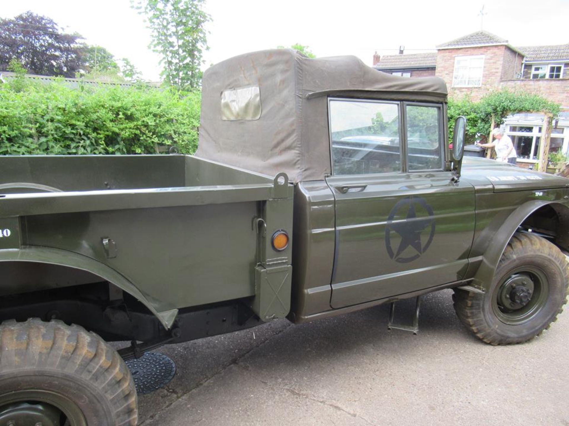 A Kaiser M715 4 x 4 1967 American Military Pick Up Truck - Image 11 of 39