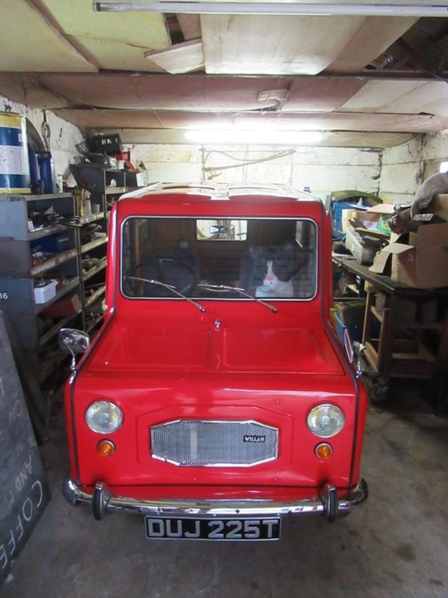 A Lambretta Willam Forgonnette 1978 Painted as a Postman Van