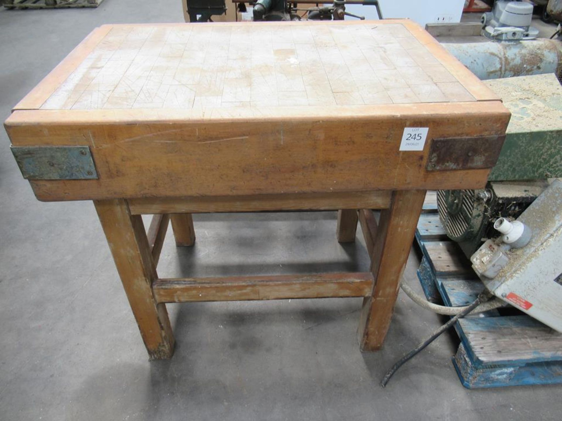 Heavy Duty Butchers Block with Detachable Top