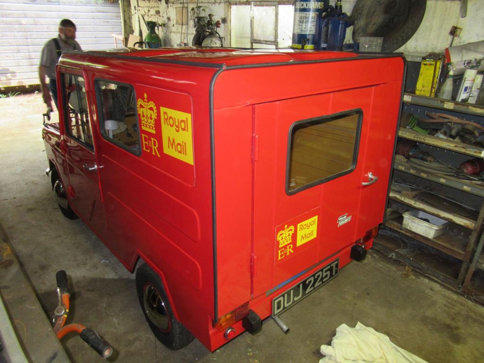 A Lambretta Willam Forgonnette 1978 Painted as a Postman Van - Image 6 of 28