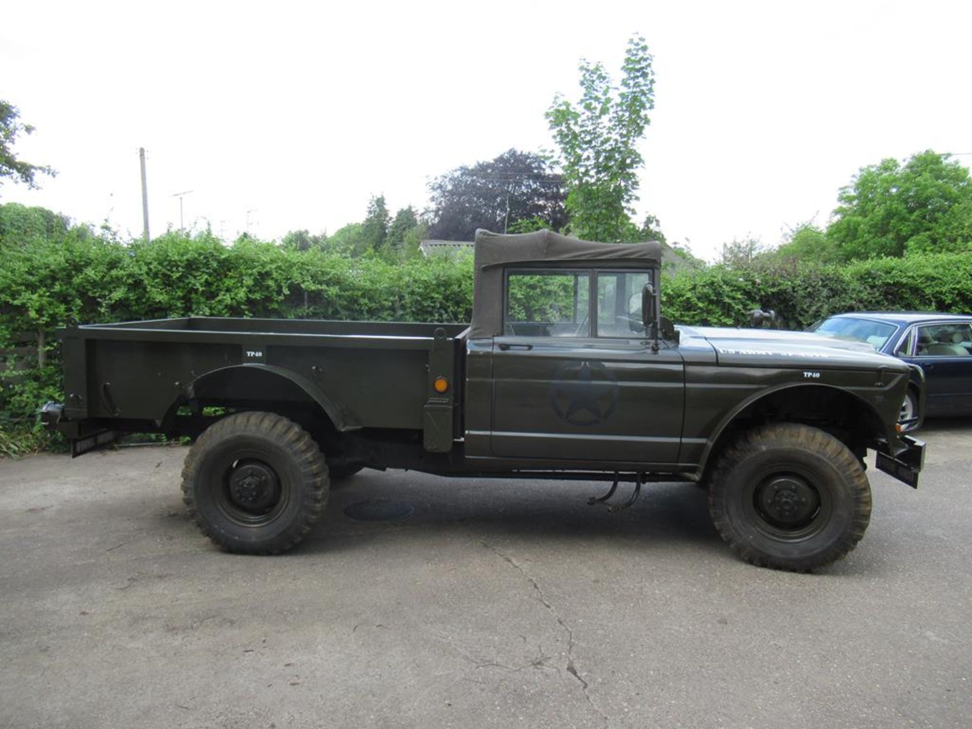 A Kaiser M715 4 x 4 1967 American Military Pick Up Truck - Image 4 of 39