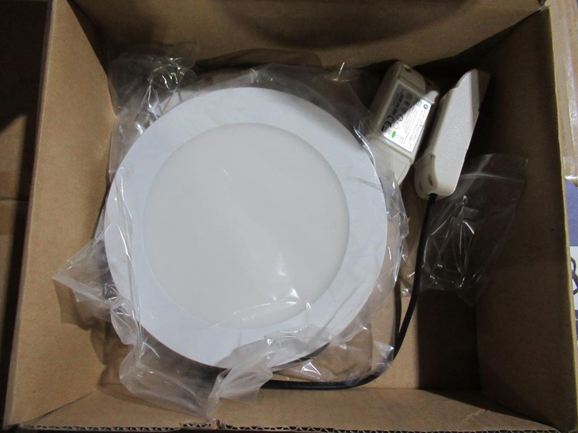 22 x Decorative Round LED Panel 10W 3000K White OEM Trade Price £295 - Image 2 of 4