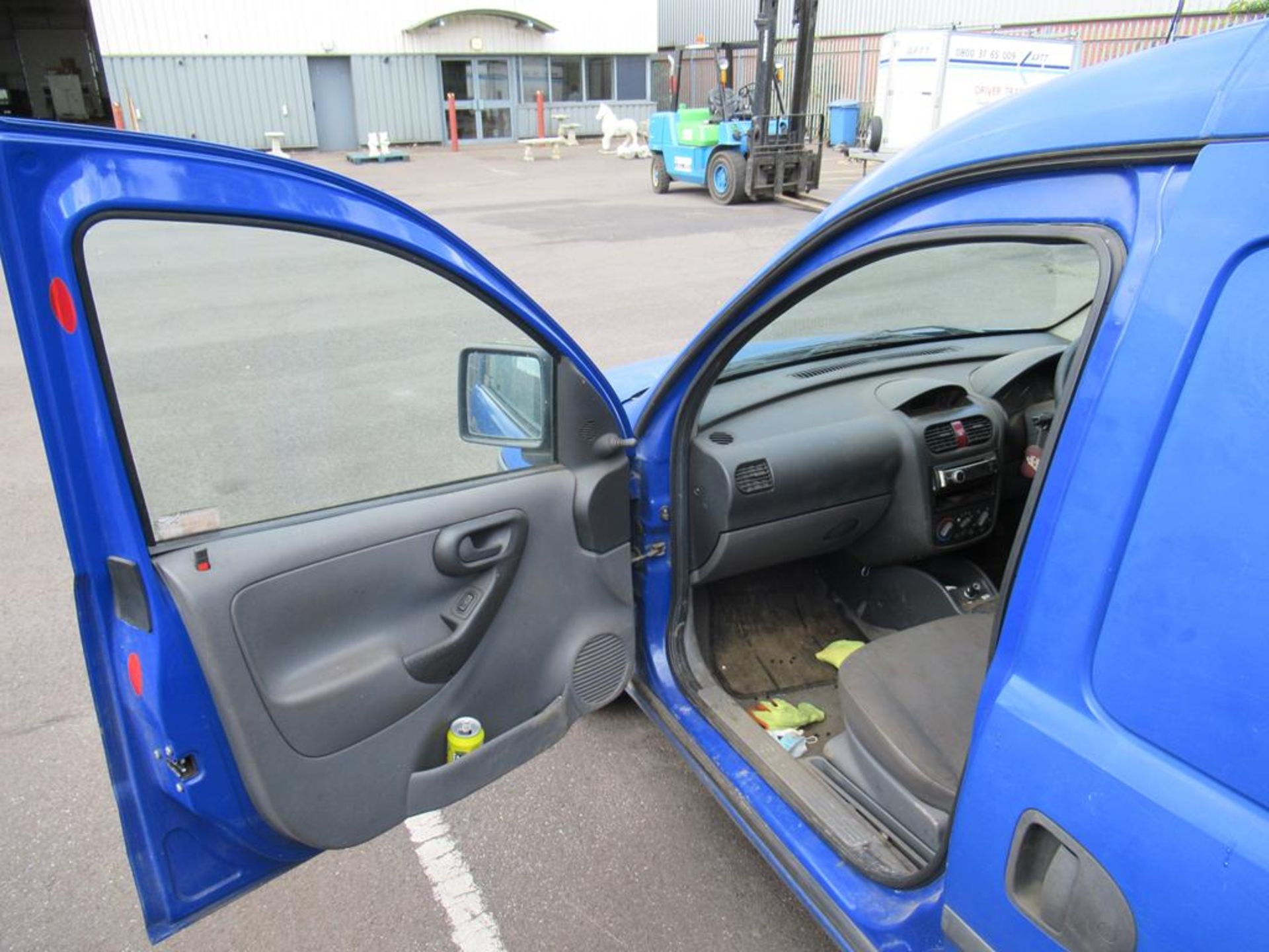 2004 Vauxhall Combo 2000 DI EU54 FFD Van - Image 11 of 14